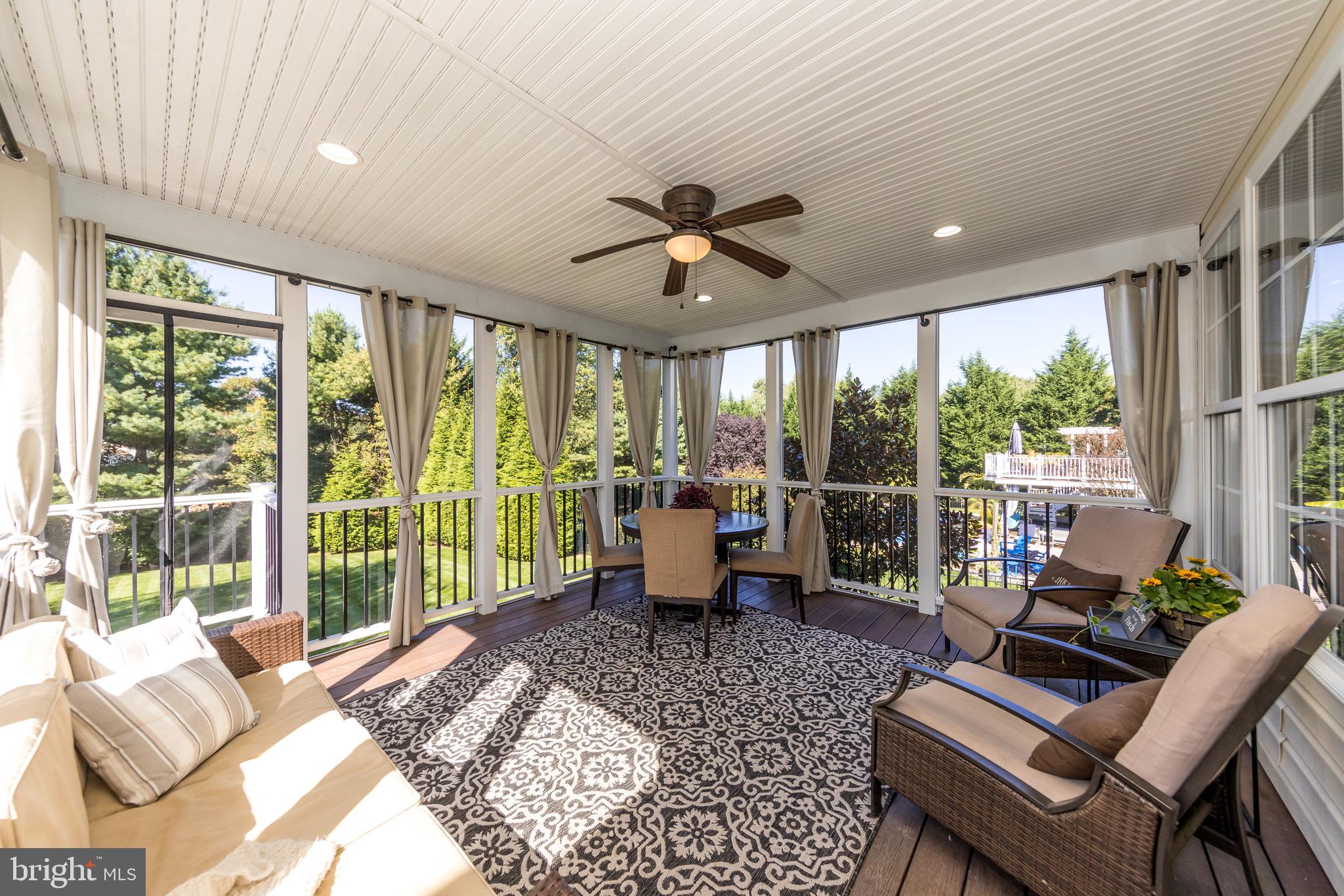 STONE RIDGE POINT - Residential