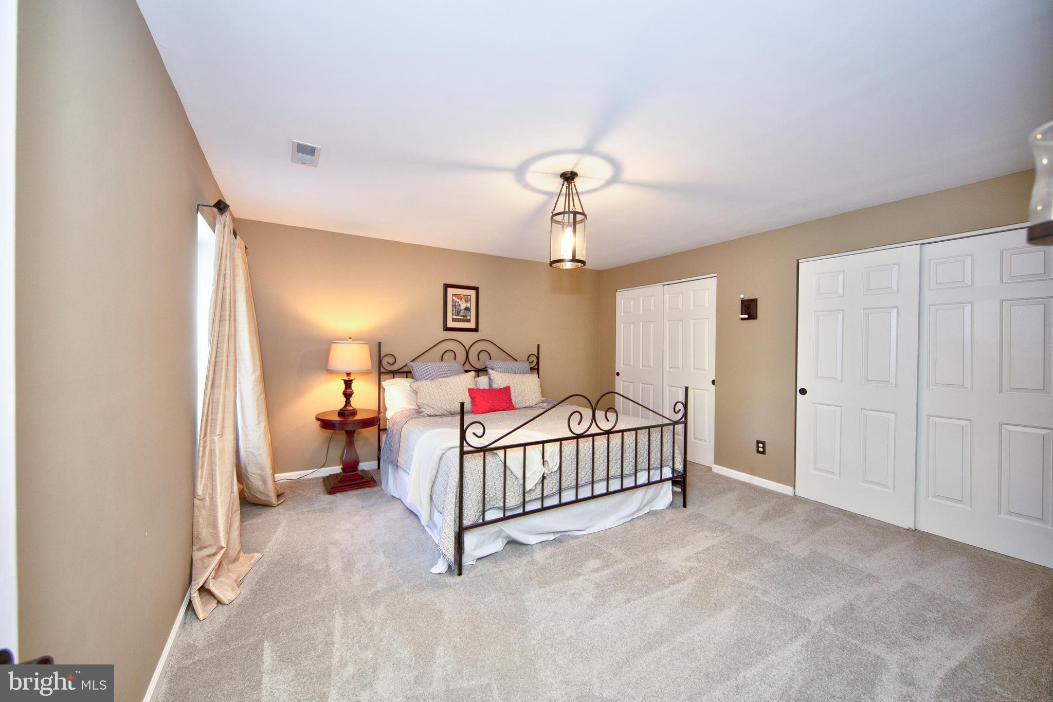 STONE RIDGE POINT - Residential