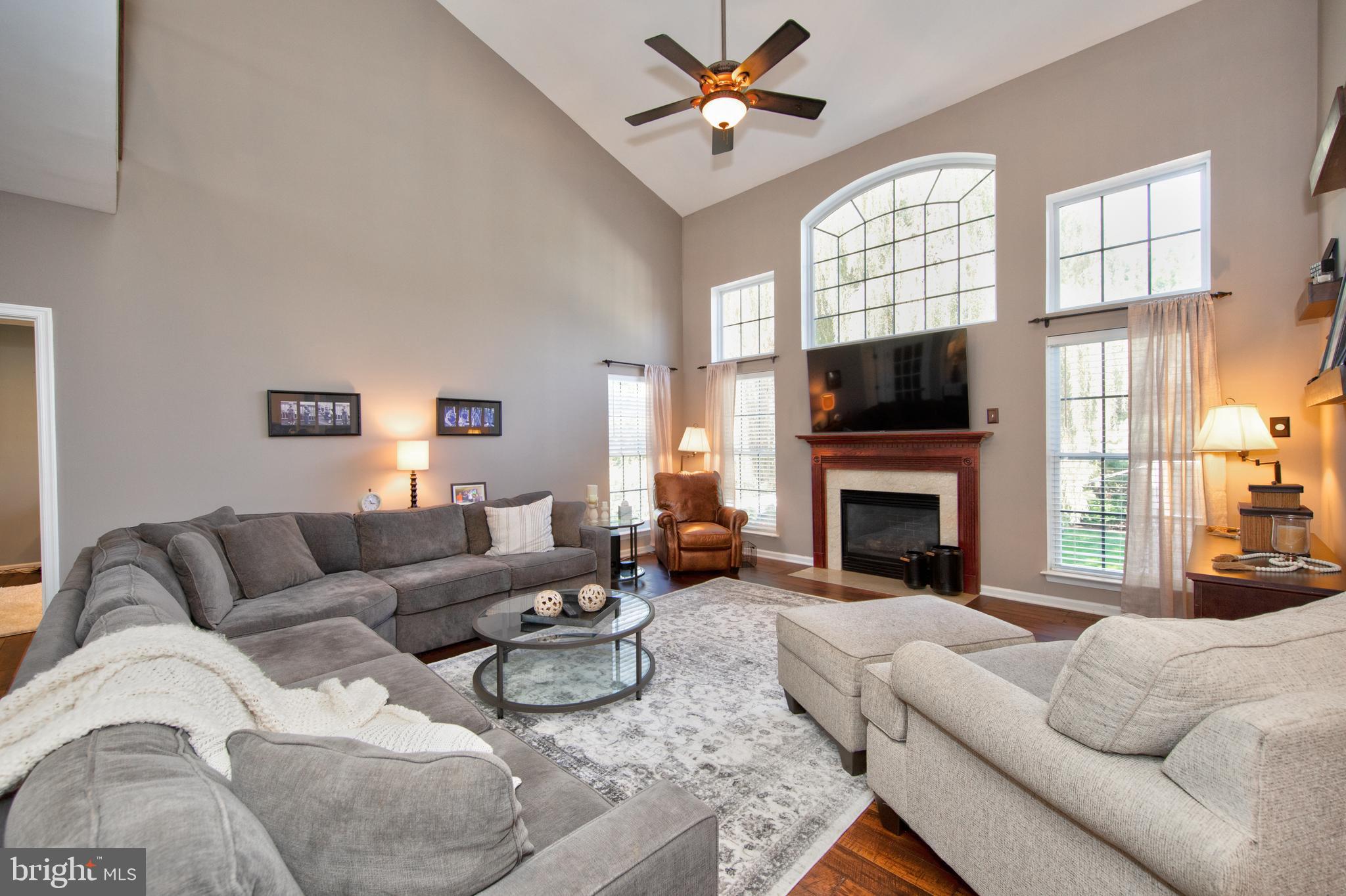 STONE RIDGE POINT - Residential