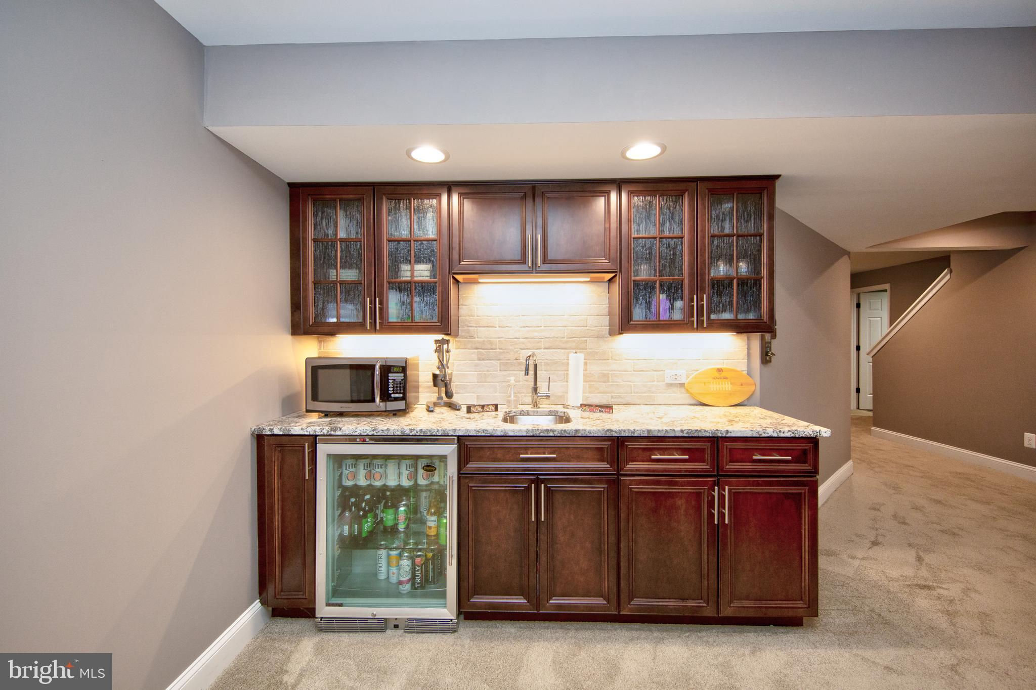 STONE RIDGE POINT - Residential