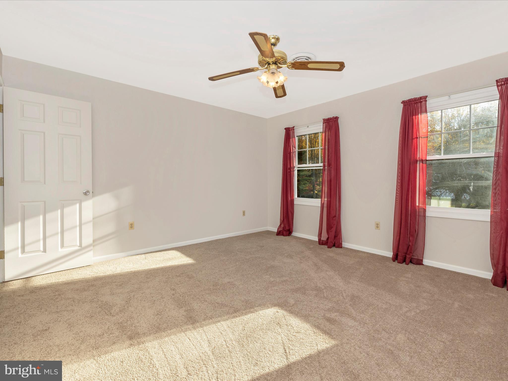 WINTERBORNE - Residential