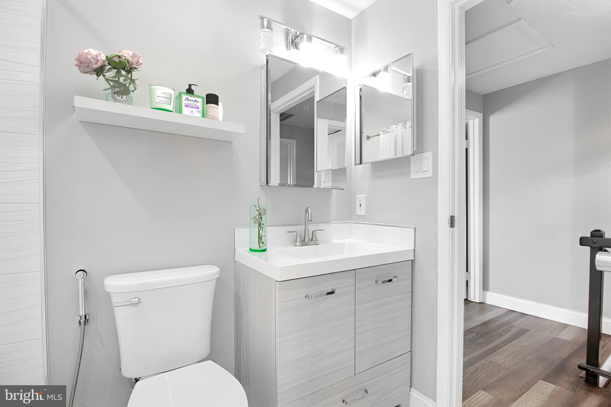 OAK SPRINGS - Residential