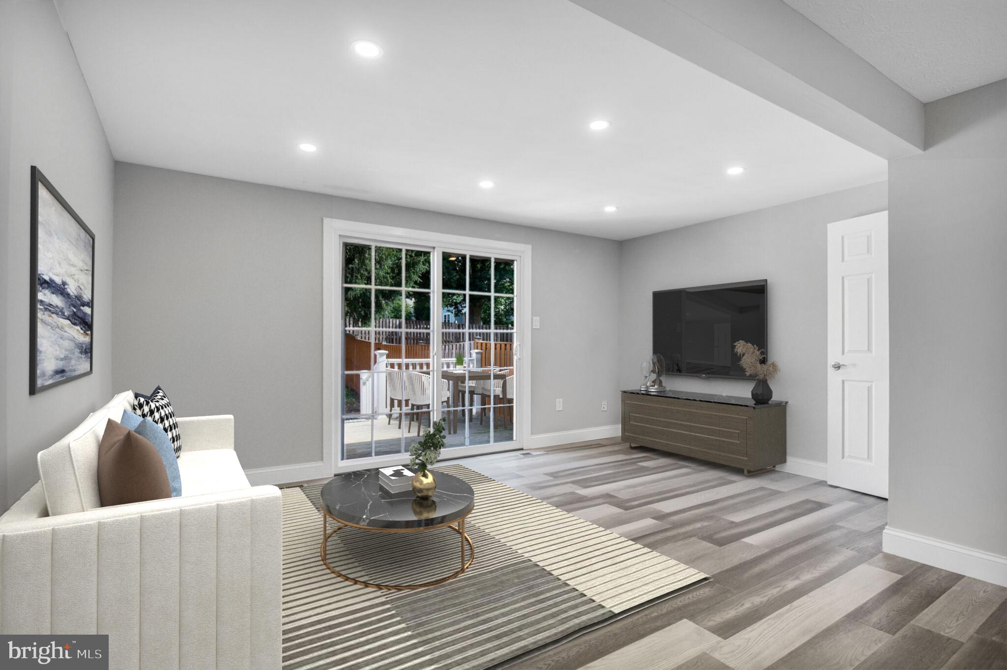 OAK SPRINGS - Residential