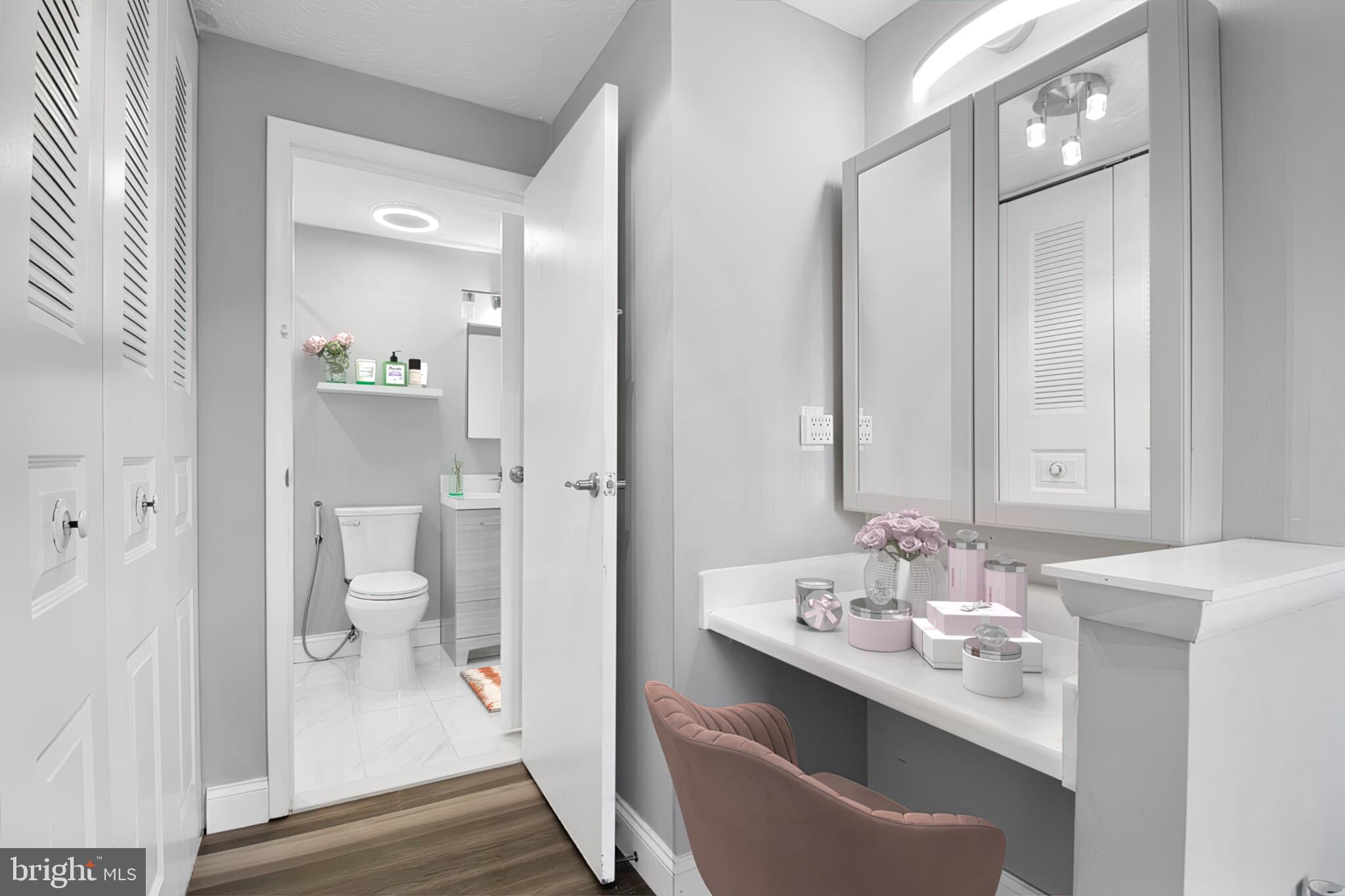 OAK SPRINGS - Residential