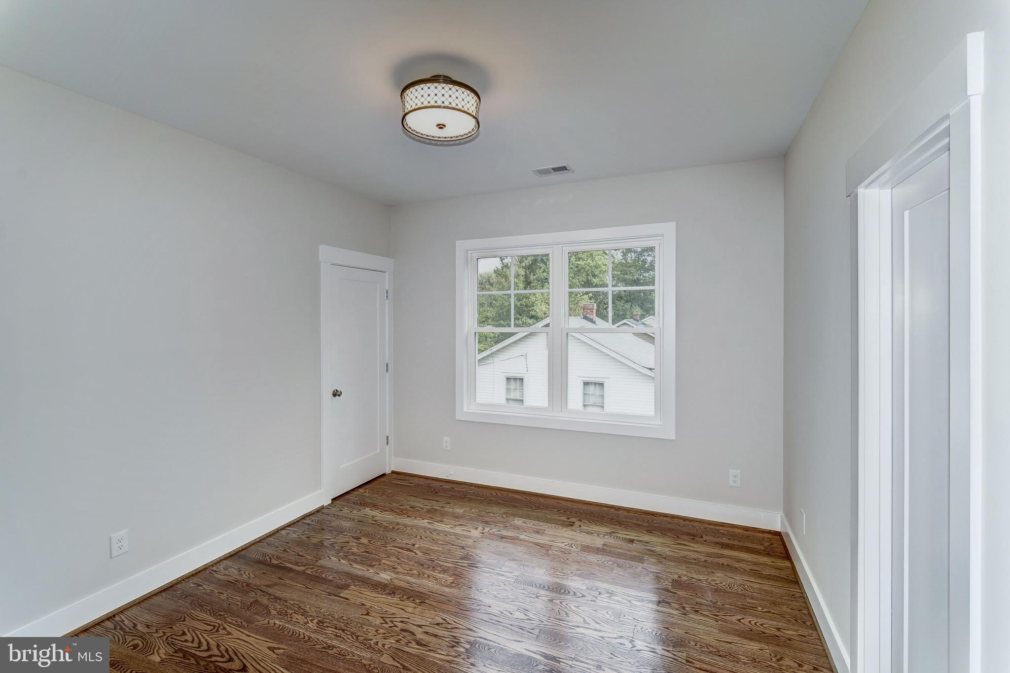 BON AIR - Residential