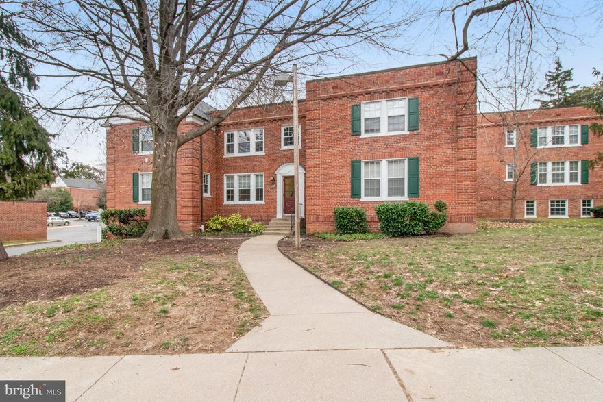 Welcome home to 1735 N Rhodes St #242, a charming 2-bedroom, 1-bathroom condo in the heart of North Arlington. This well-maintained unit offers a perfect blend of comfort and convenience. Enjoy the flexibility of two bedrooms - perfect for a second bedroom, a guest room, or home office. The open layout creates a seamless flow between the living, dining, and kitchen areas, making it perfect for hosting. The updated kitchen features stainless steel appliances and granite countertops. This condo at 1735 N Rhodes St #242 is a wonderful opportunity. Schedule a showing today and make this cozy condo your own.