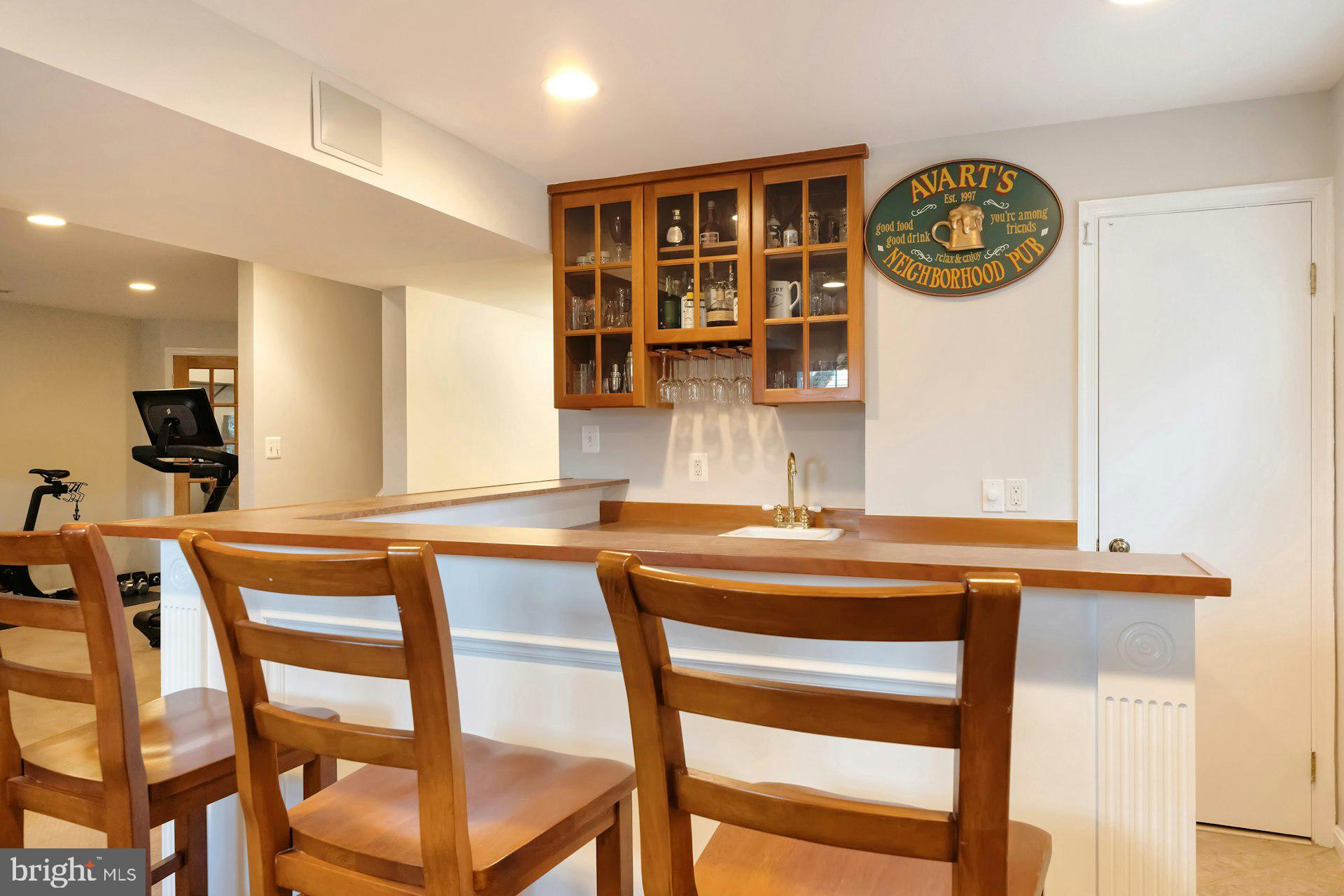 WAPLES MILL ESTATES - Residential