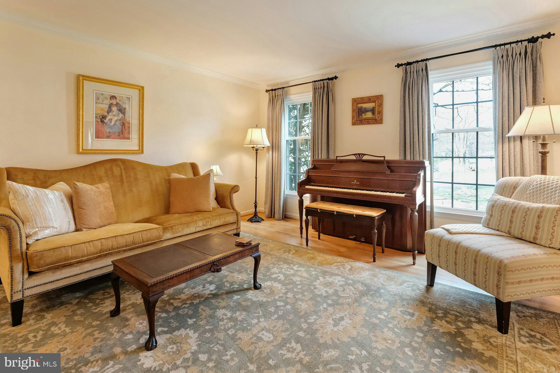 WAPLES MILL ESTATES - Residential