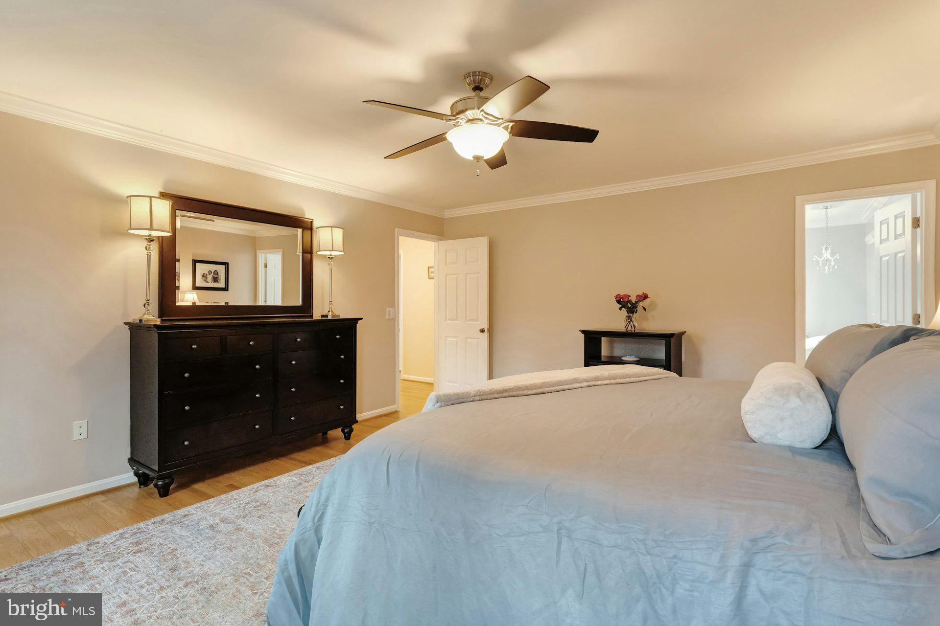 WAPLES MILL ESTATES - Residential