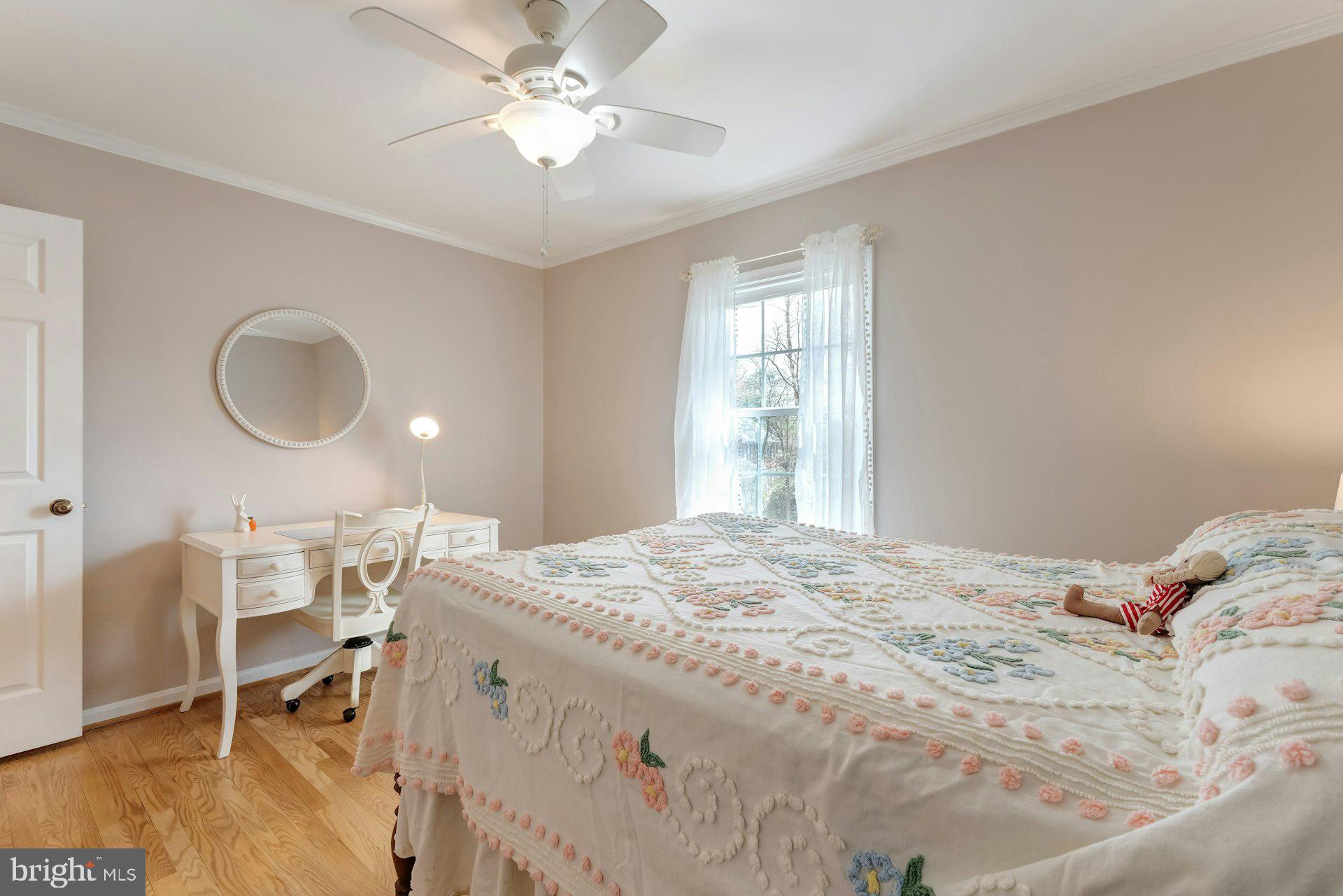 WAPLES MILL ESTATES - Residential