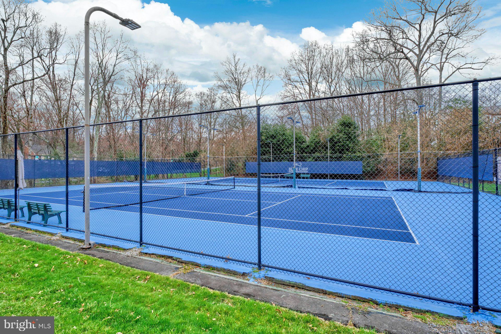 WAPLES MILL ESTATES - Residential