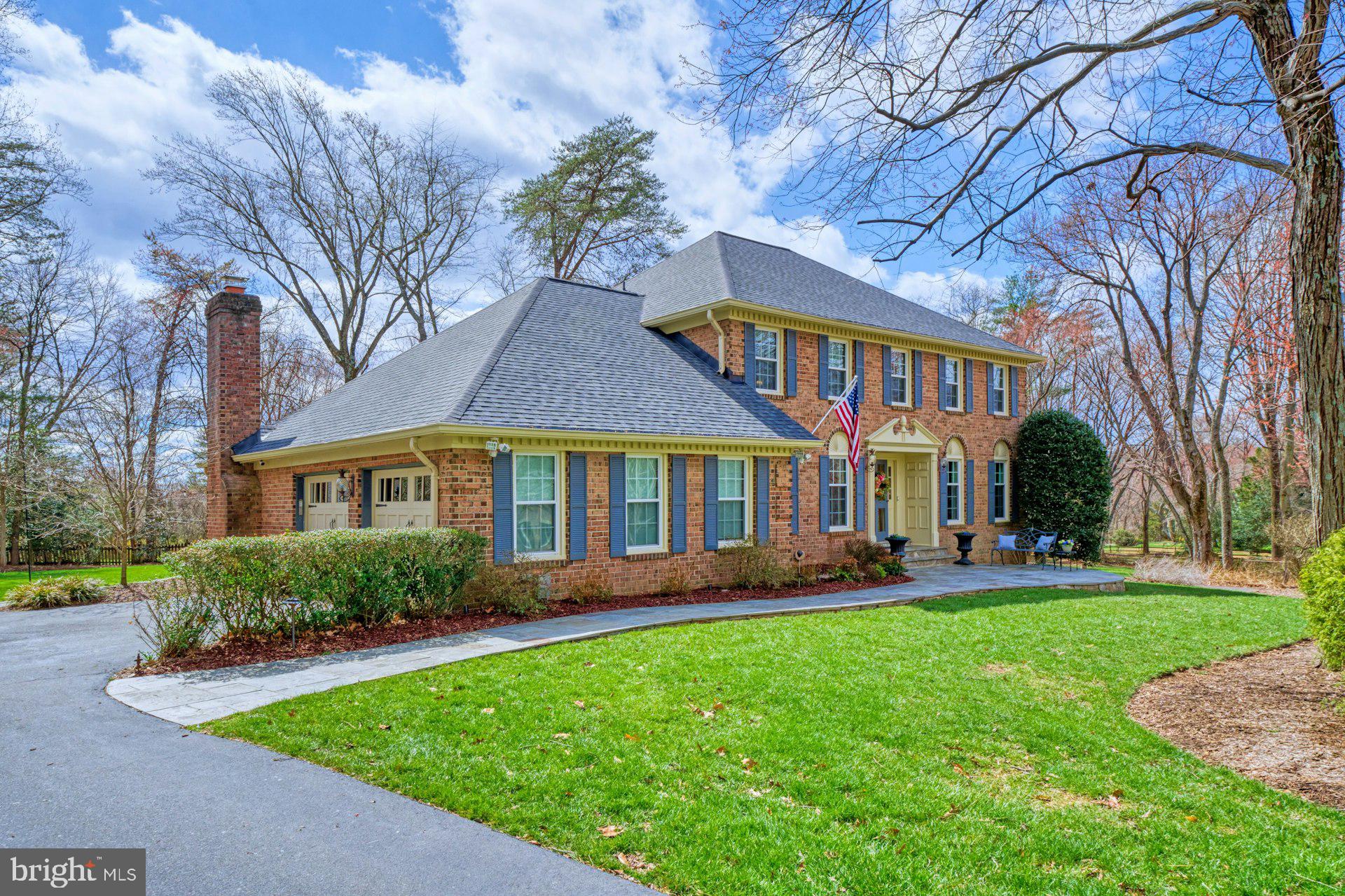 3281 DUTCH MILL COURT