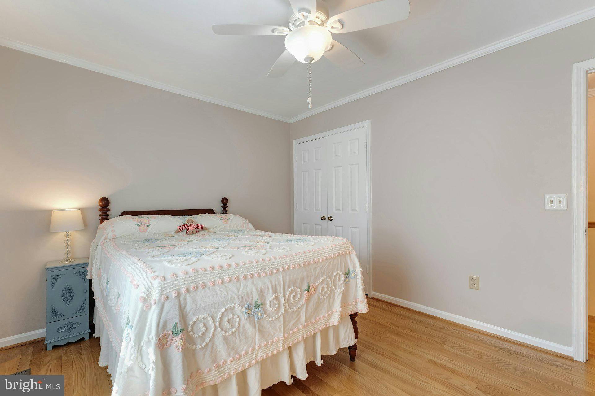 WAPLES MILL ESTATES - Residential