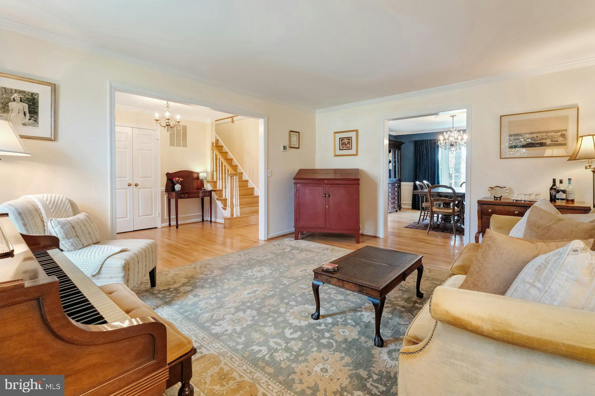 WAPLES MILL ESTATES - Residential