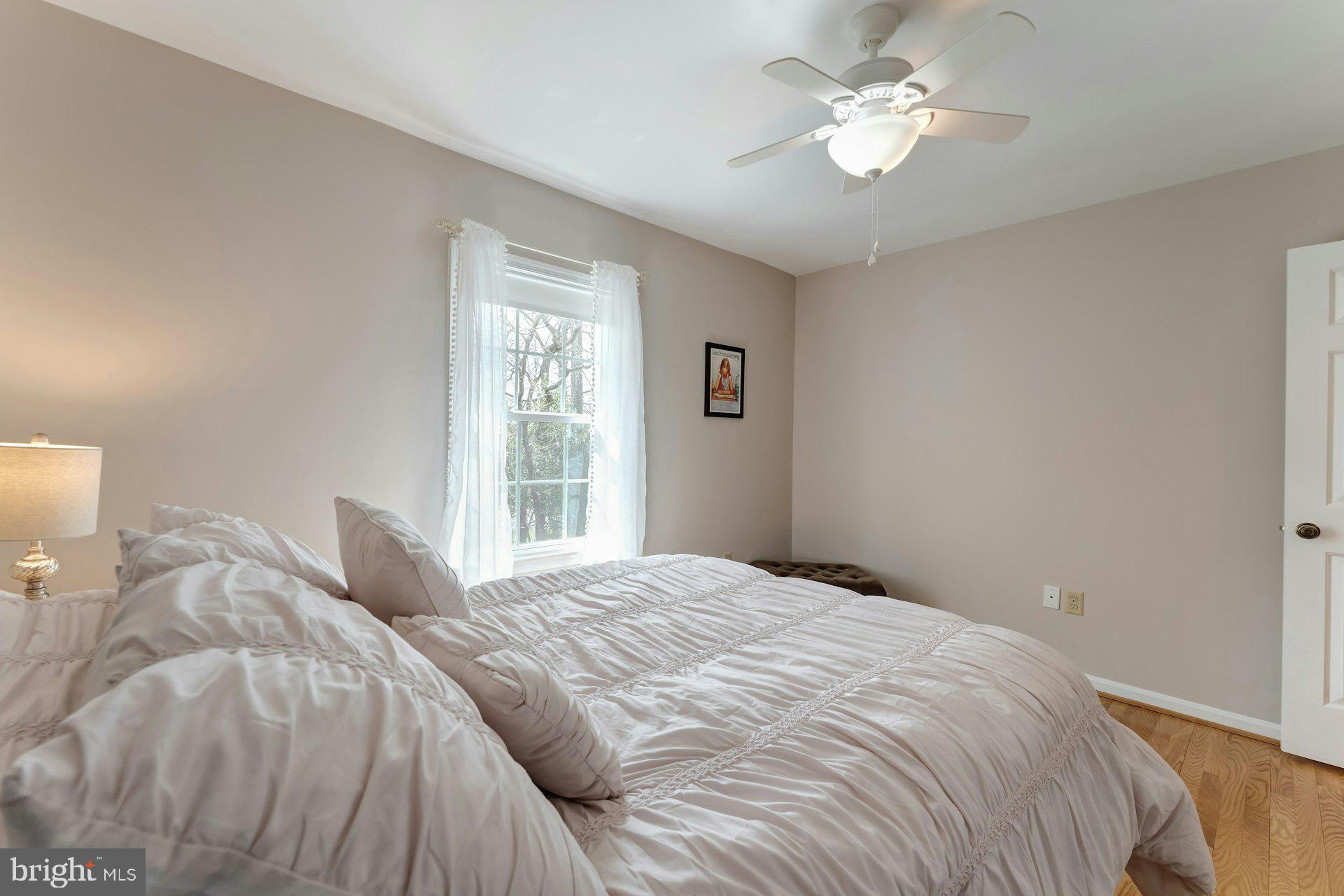 WAPLES MILL ESTATES - Residential