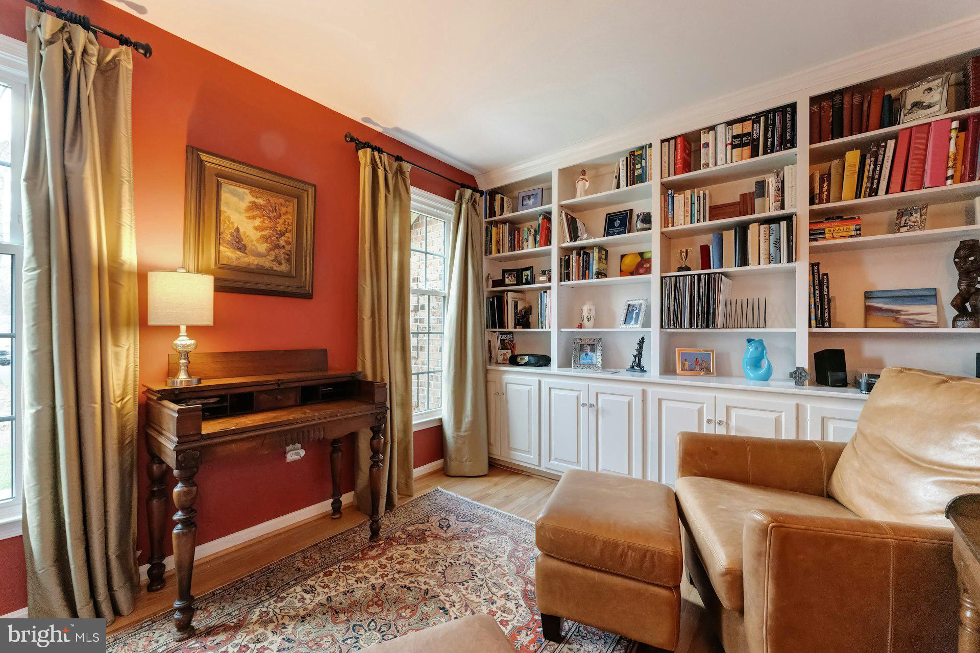 WAPLES MILL ESTATES - Residential