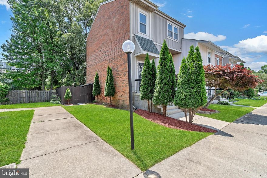 Ready to move in to the newly upgraded End unit townhome? 
Strategically located with convenient access to major highways 495 and 295, simplifying your commute to Virginia and the vibrant heart of Washington, DC.
Just a stone's throw away lies the excitement of MGM National Harbor and the shopping haven of Tanger Outlet Mall National Harbor, both within a mere 2 miles. Plus, with the Ronald Reagan Washington National Airport is a quick
 10-mile journey, travel convenience is at your fingertips. 
Brand new kitchens and new flooring all levels with fresh paint and new washer and dryer. 
Basement -Fully finished boasting a walk-out door, Brand new full bathroom and full kitchen offering an ideal opportunity for additional rental income.
Dont miss out!!