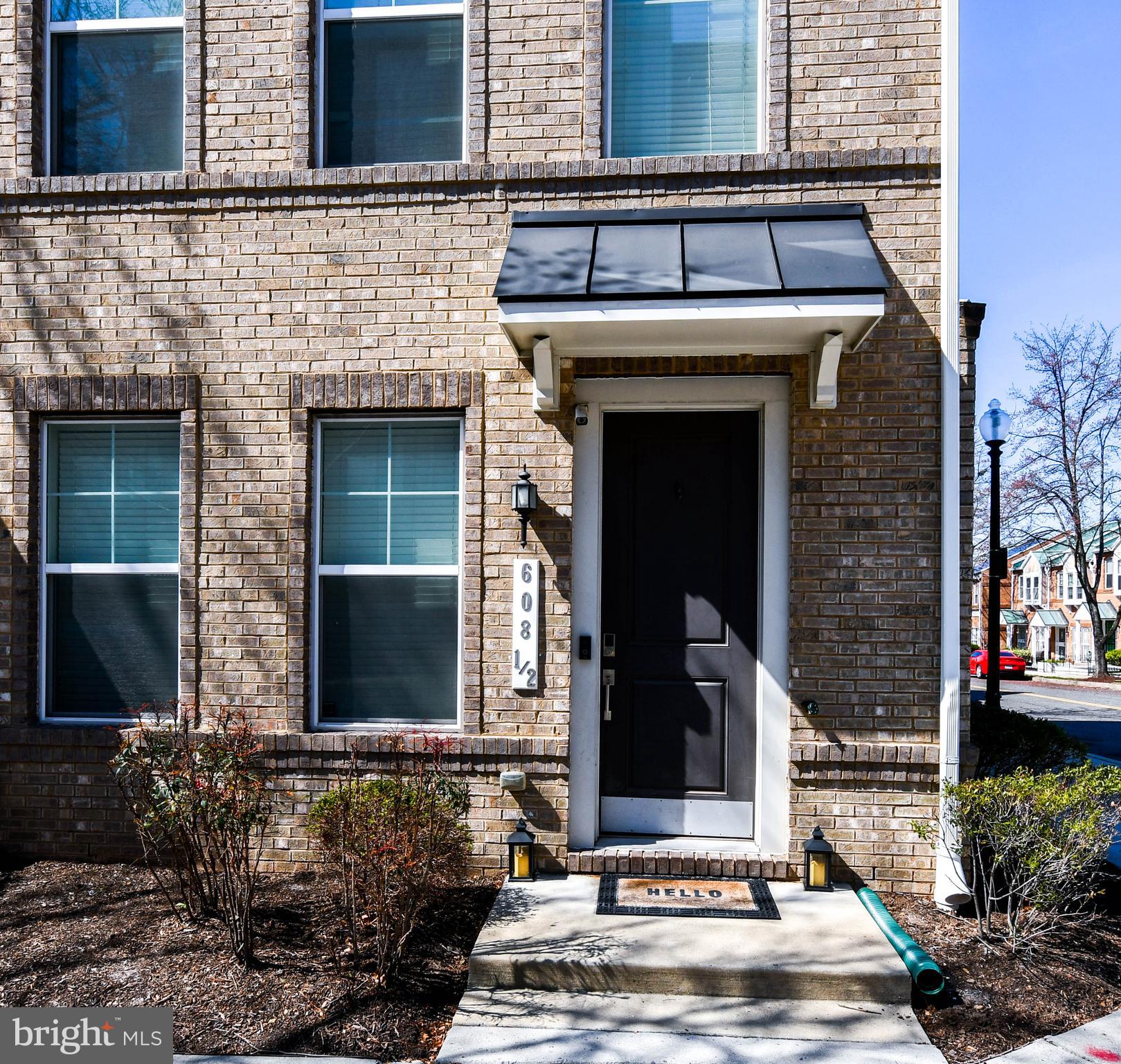 608 1/2 PARKSIDE PLACE NE