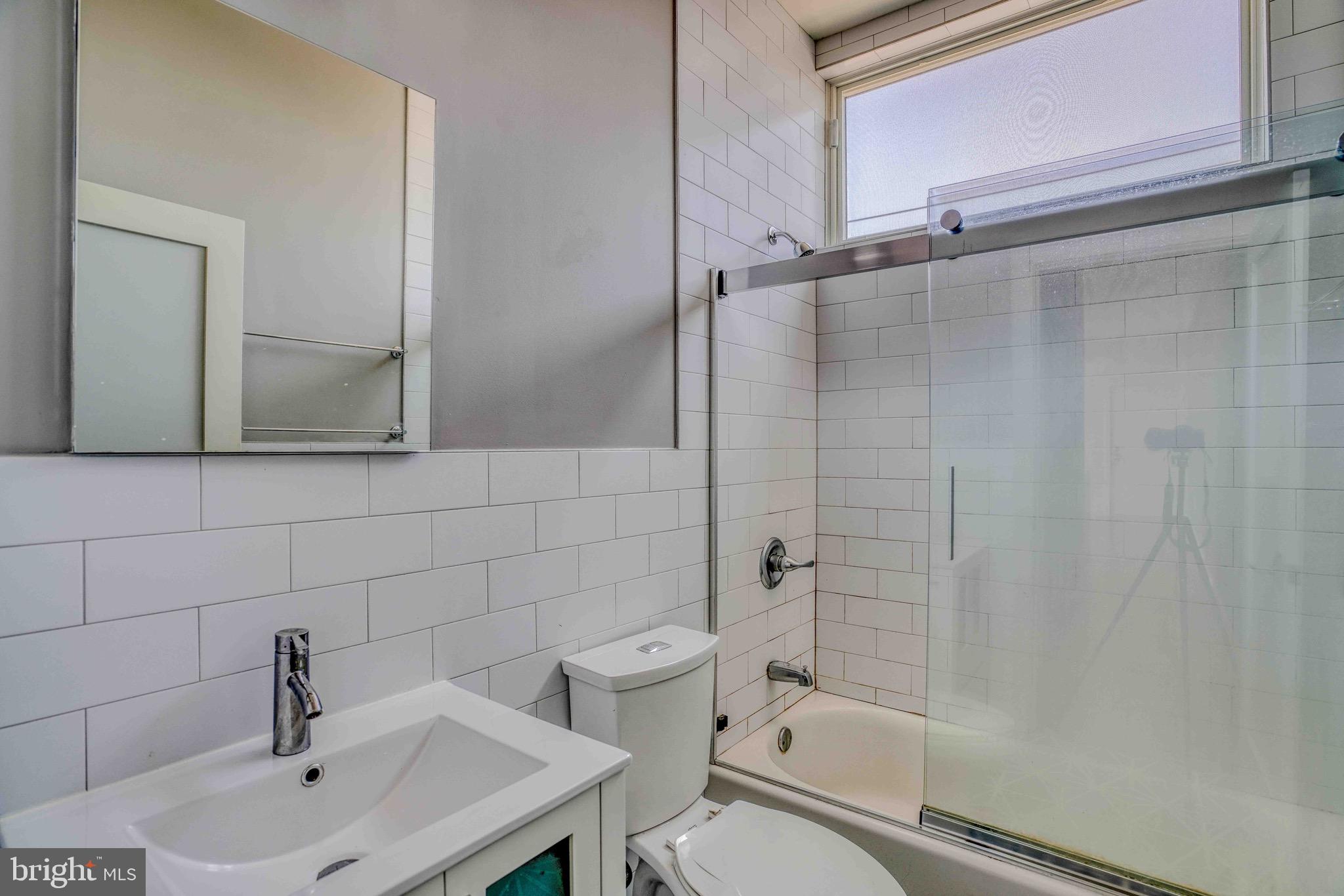 FISHTOWN - Residential Lease