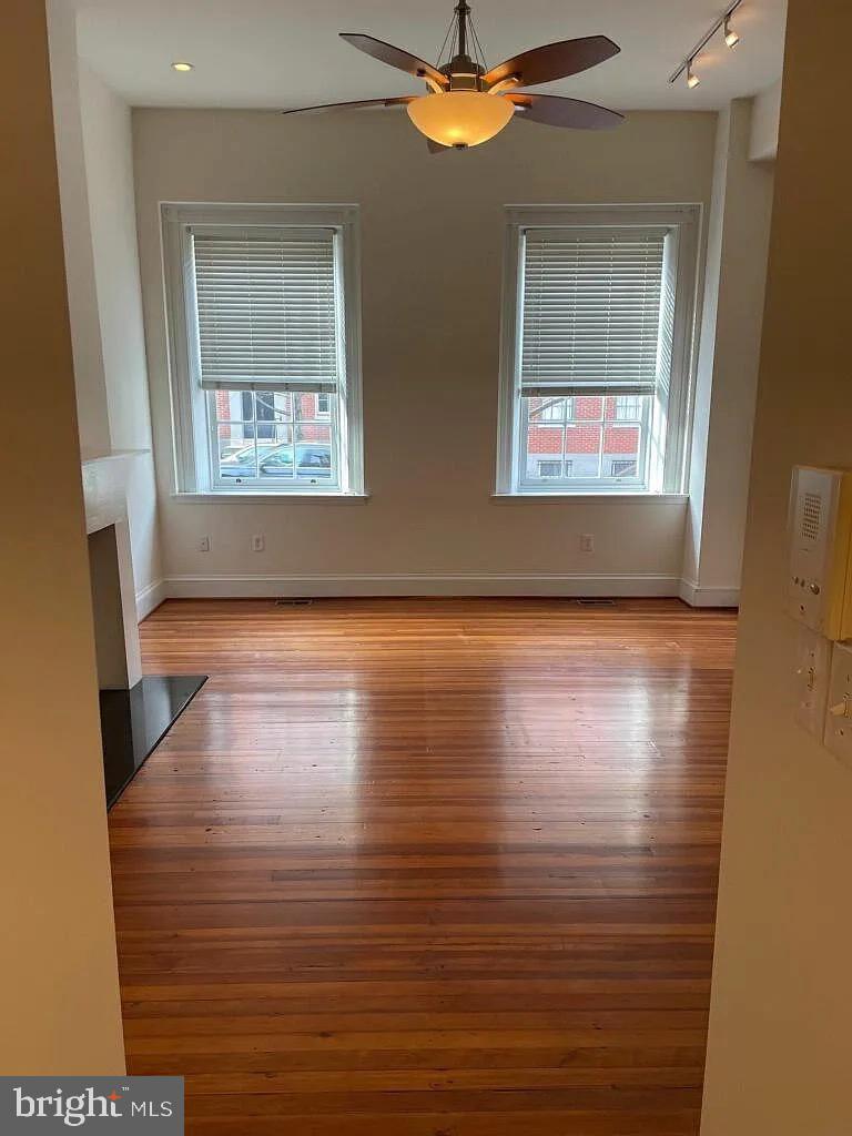 OPEN SATURDAY 8/18 11AM-1PM!
Lovely and spacious one bedroom duplex apartment in beautiful Mt. Vernon.
1 large bedroom, 1 1/2 baths in historic 5-unit 1848 Mt. Vernon mansion - completely renovated, 1050 sq. ft., with granite, eat-in stainless kitchen, bathrooms with travertine tile, hardwood floors up and carpet in bedroom, water and dryer IN UNIT, gas fireplace. Central heat/air conditioning.
One available parking space in rear of building! Only $50. per month.
Walk everywhere - Peabody, Walters Art Gallery, Basilica, Pratt Library just steps away, as well as Orioles/Ravens, Inner Harbor. Easy access to Hopkins, UB, UM, restaurants, bars, shops, and bus and light rail. 10 minutes to I-95 or I-83.
No smoking. One year lease required. Any questions, please contact Agent -VIAtext or email . Thanks.
Owner pays water. Tenant responsible for gas, electric and cable.
RentSpree applications has a $50 application fee - only one application submitted at a time. $50 move-in fee once application is approved. Owner pays for water. Tenant pays all other utilities and cable.