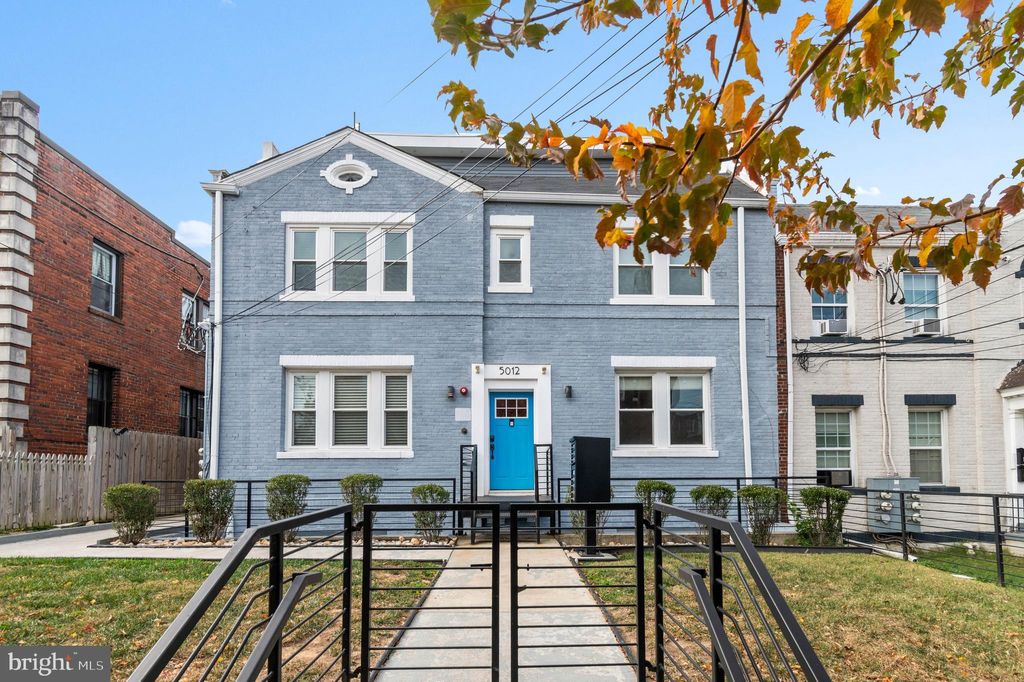 Photo of 5012 2nd Street NW #2, WASHINGTON, DC 20011 (MLS # DCDC2230188)