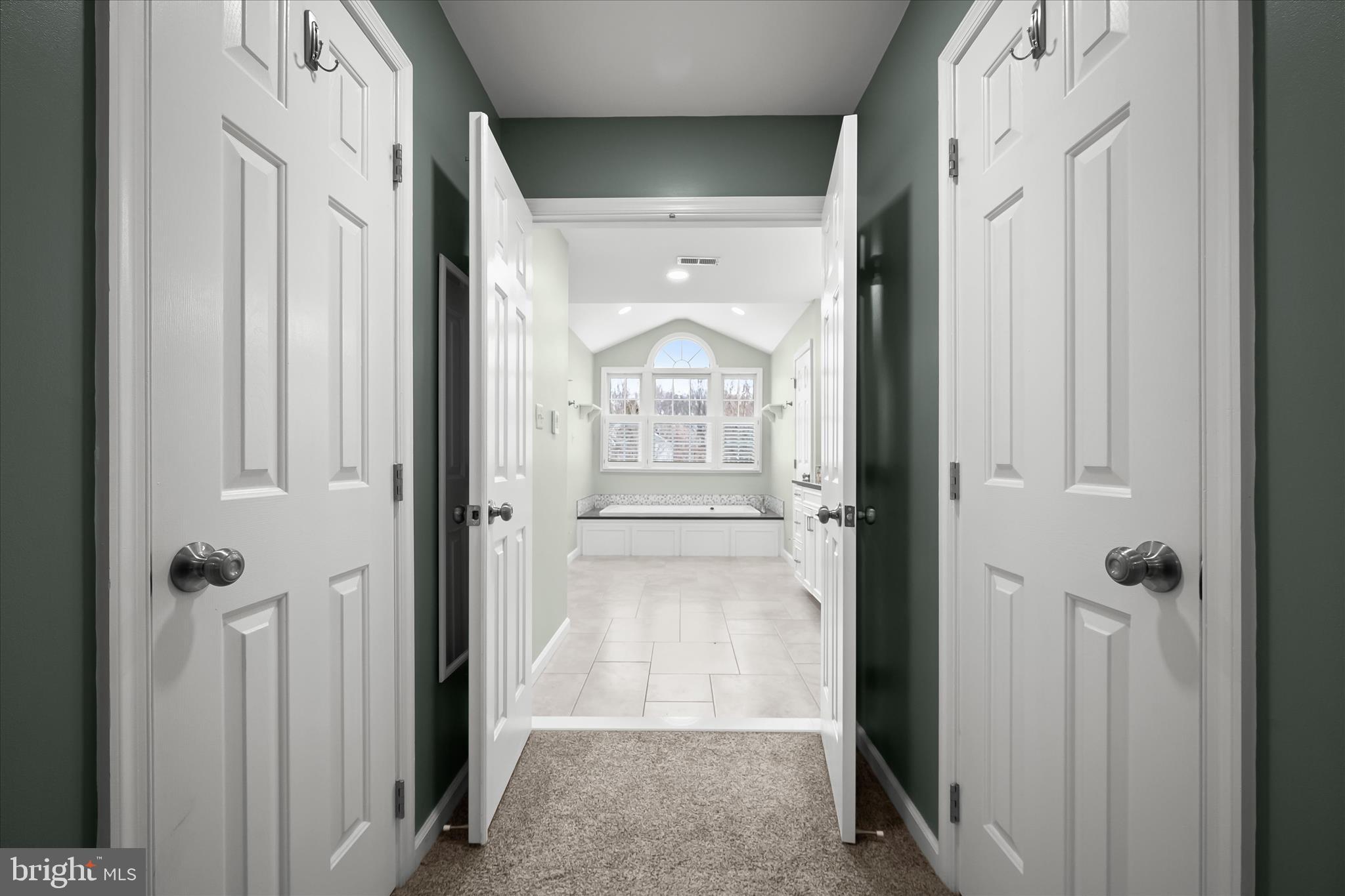 ASHLEIGH KNOLLS - Residential