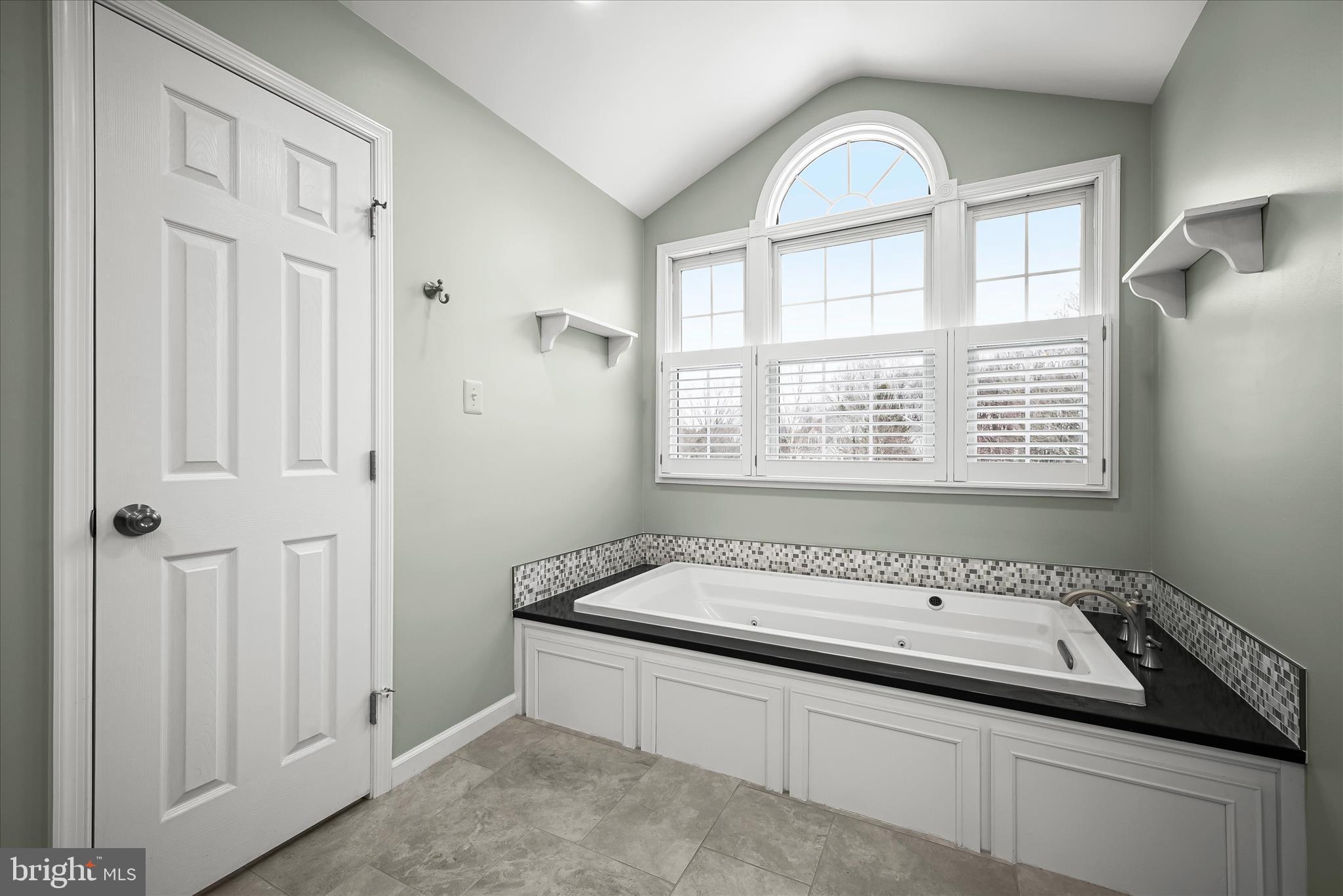 ASHLEIGH KNOLLS - Residential