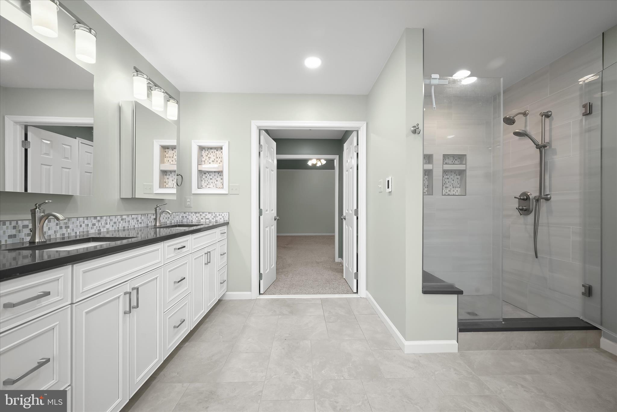 ASHLEIGH KNOLLS - Residential