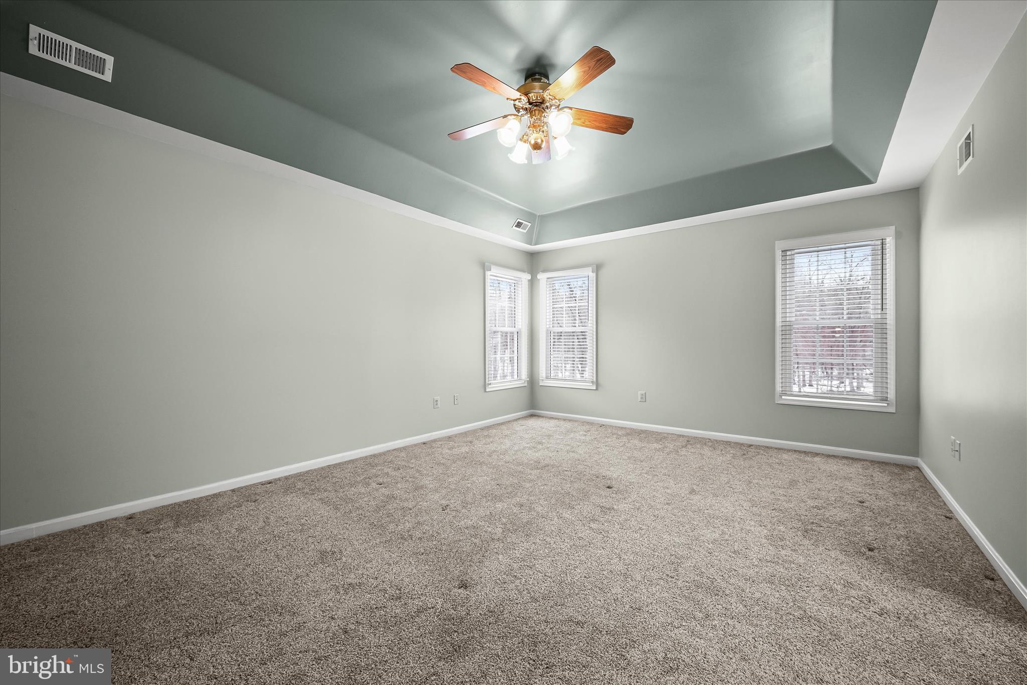 ASHLEIGH KNOLLS - Residential