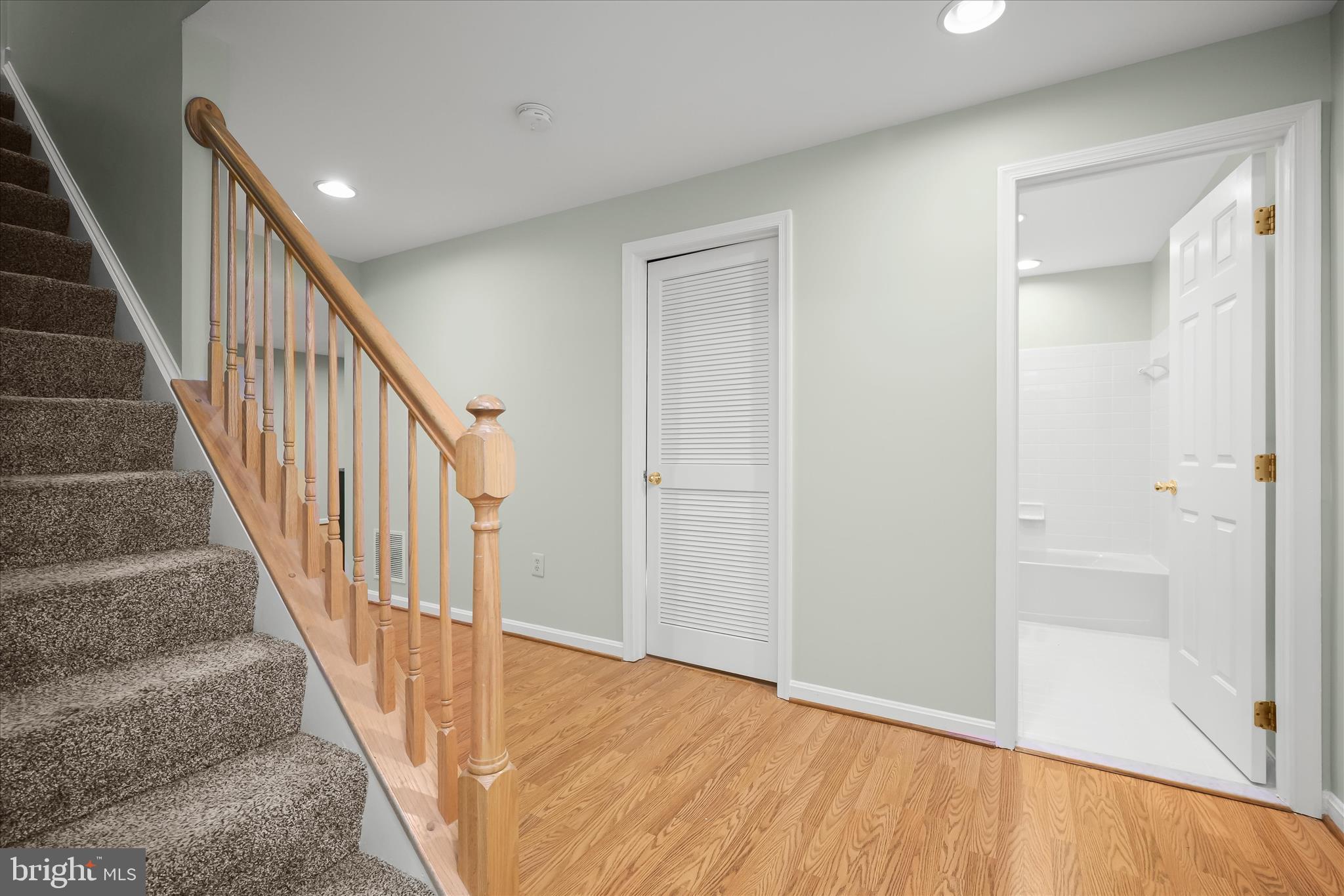 ASHLEIGH KNOLLS - Residential