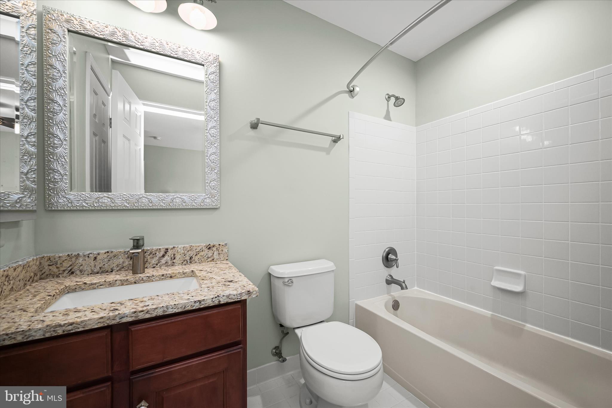 ASHLEIGH KNOLLS - Residential