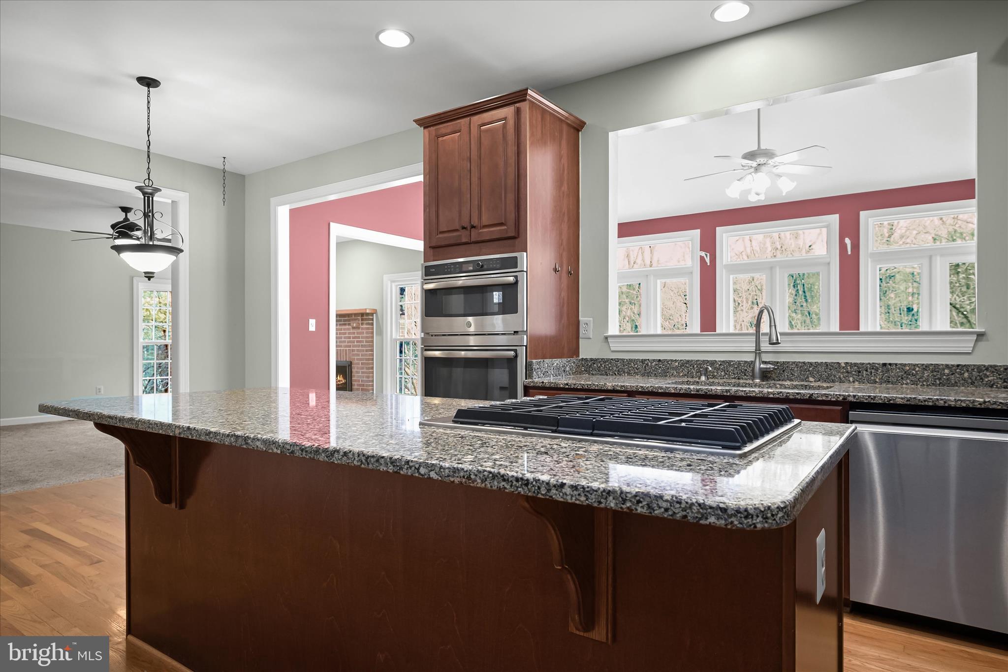 ASHLEIGH KNOLLS - Residential