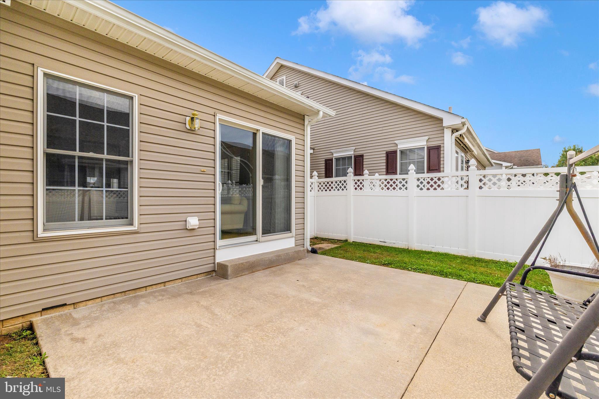 FOXFIELD AT MIDDLETOWN - Residential