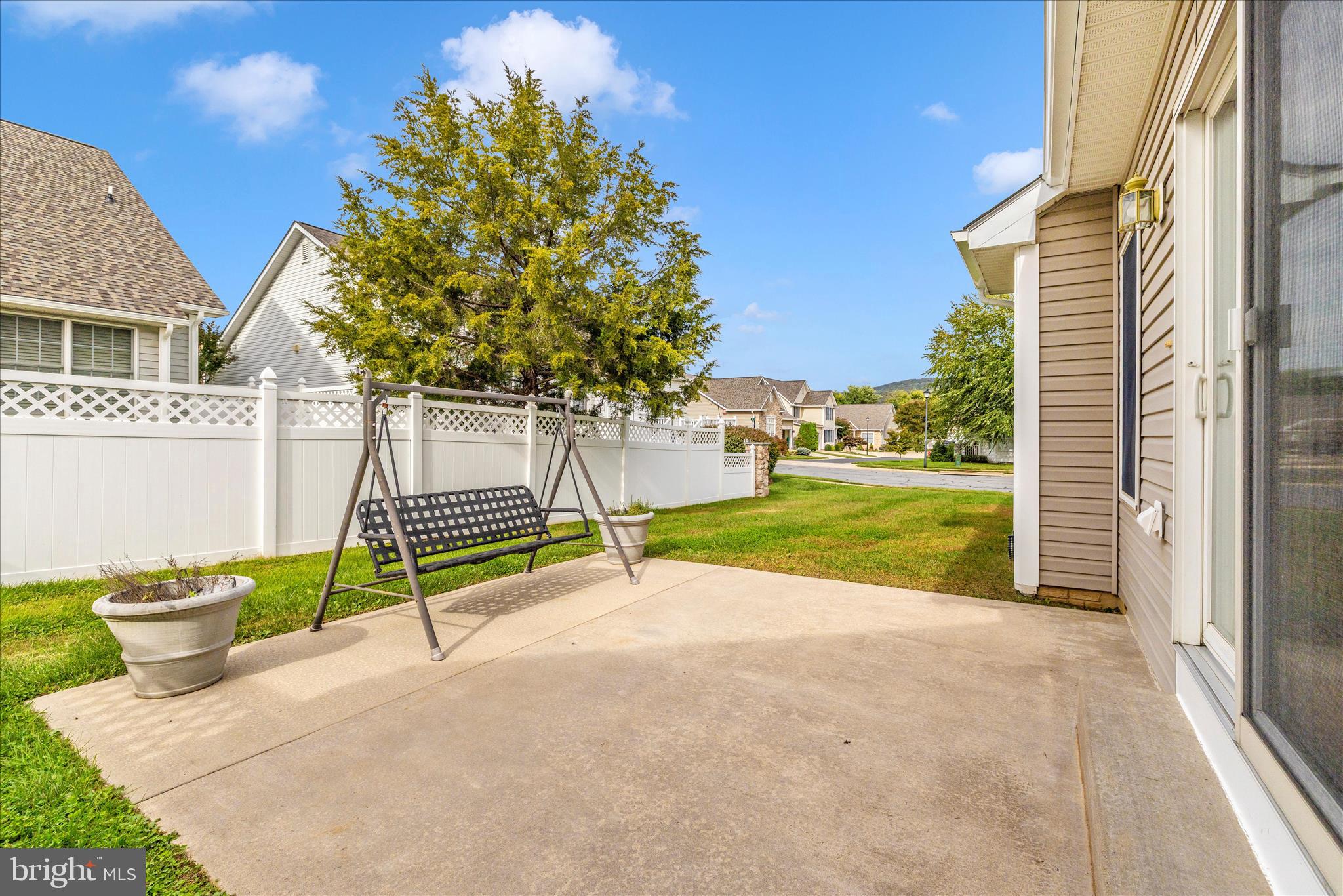 FOXFIELD AT MIDDLETOWN - Residential