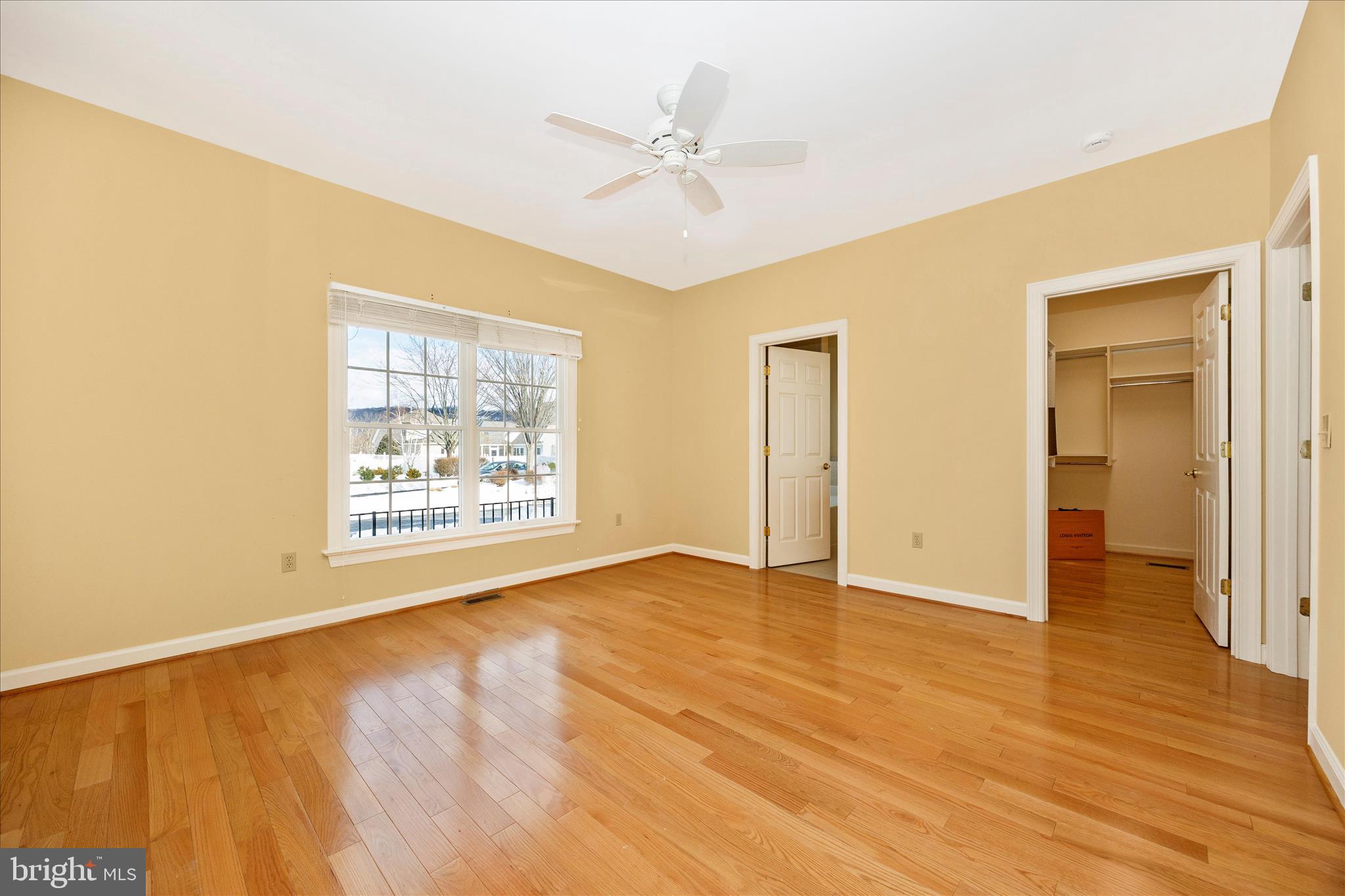 FOXFIELD AT MIDDLETOWN - Residential