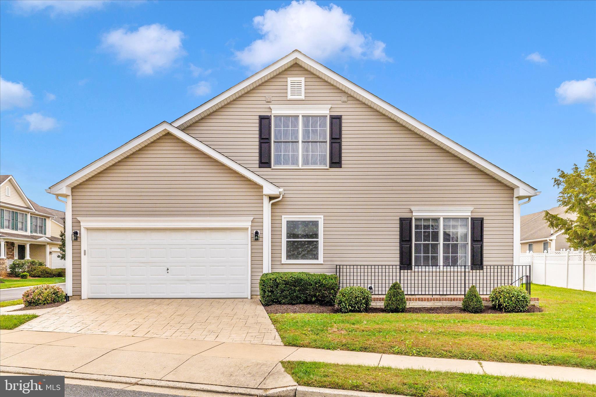 FOXFIELD AT MIDDLETOWN - Residential