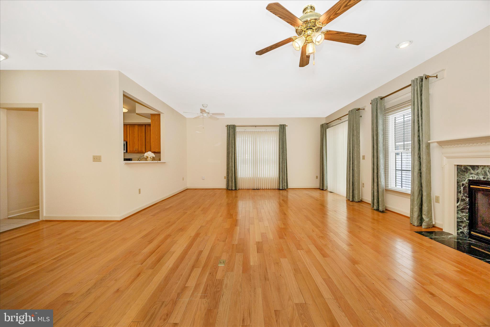 FOXFIELD AT MIDDLETOWN - Residential