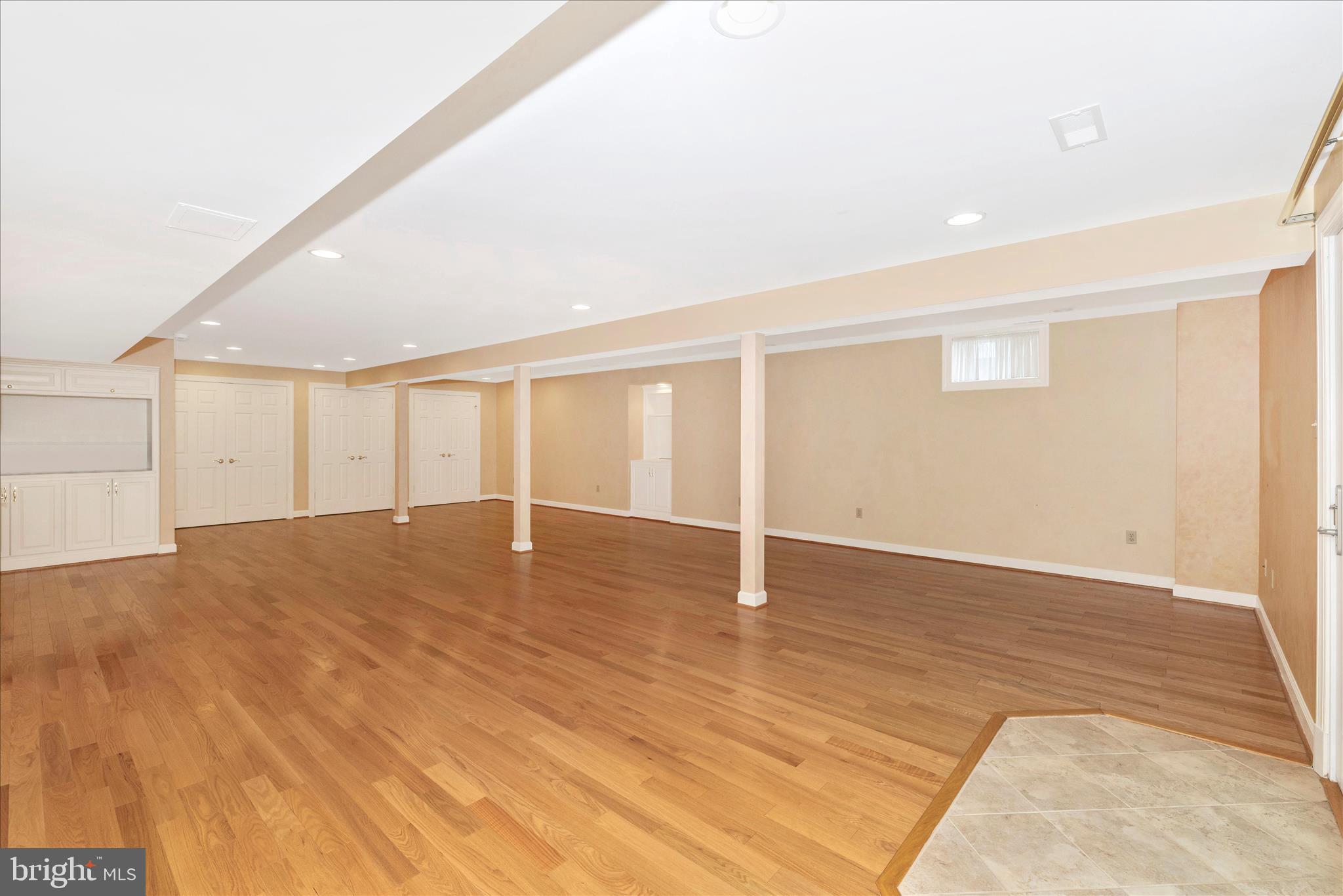 FOXFIELD AT MIDDLETOWN - Residential