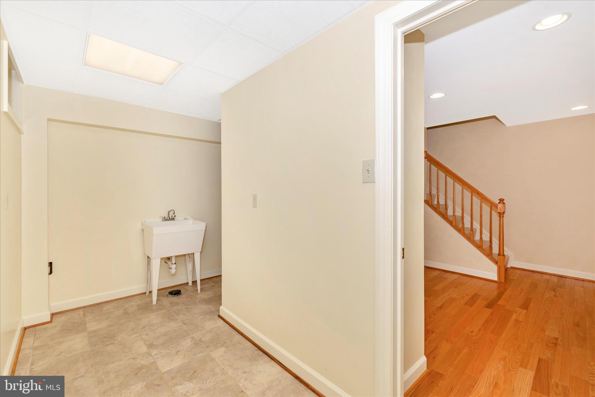 FOXFIELD AT MIDDLETOWN - Residential