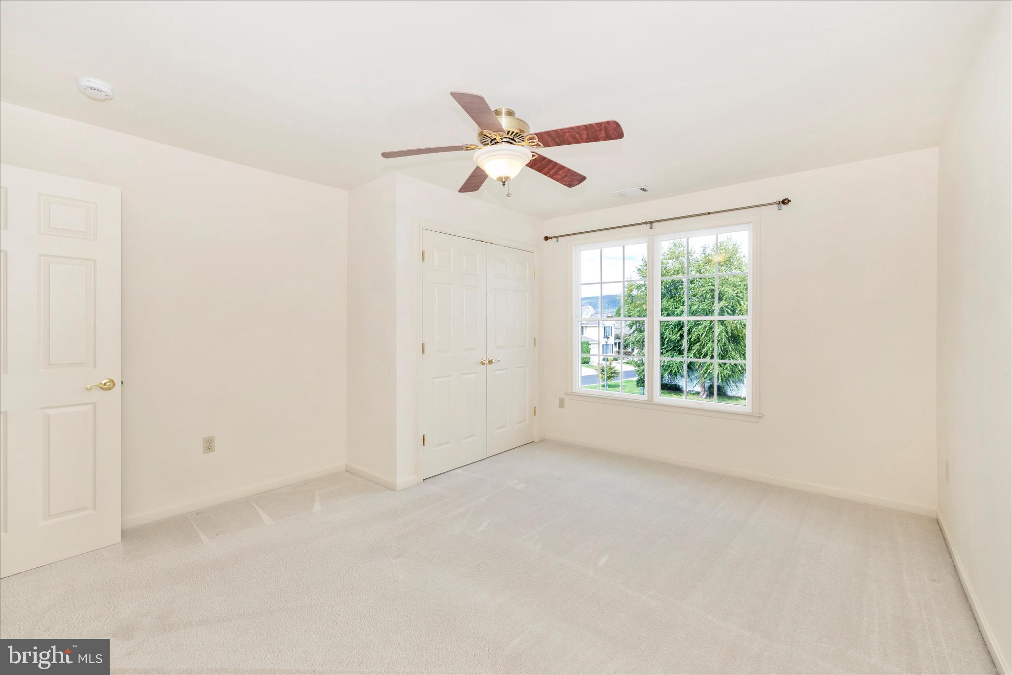 FOXFIELD AT MIDDLETOWN - Residential