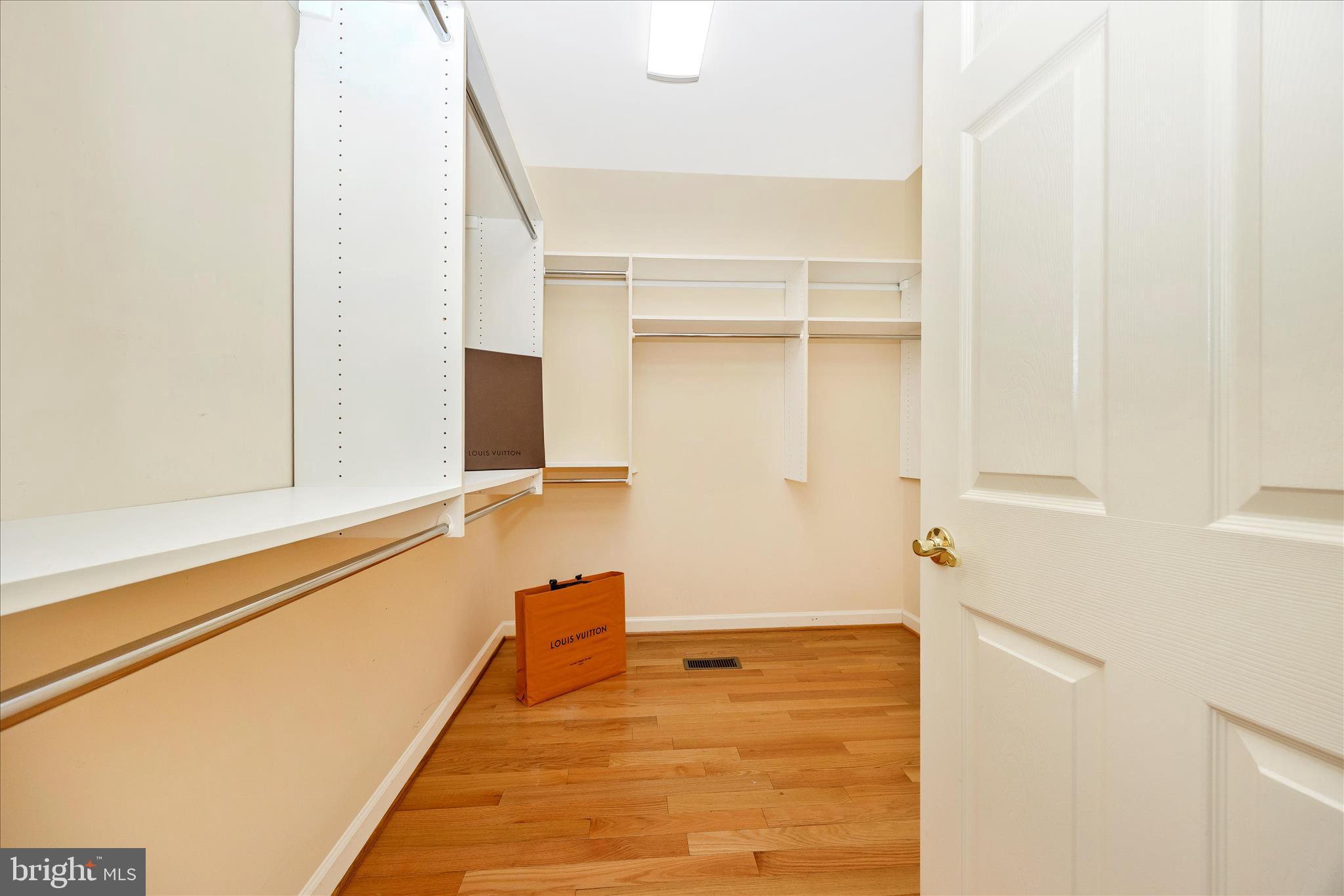 FOXFIELD AT MIDDLETOWN - Residential