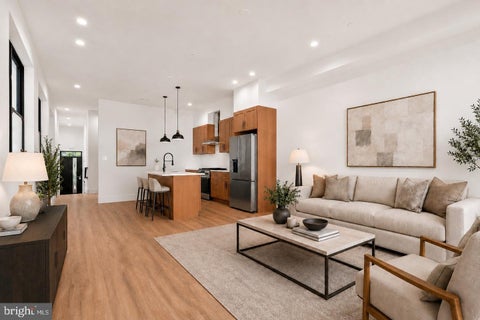 Townhouse For Sale - 330 Carson Street<br/> Philadelphia County, PHILADELPHIA, PA 19128
