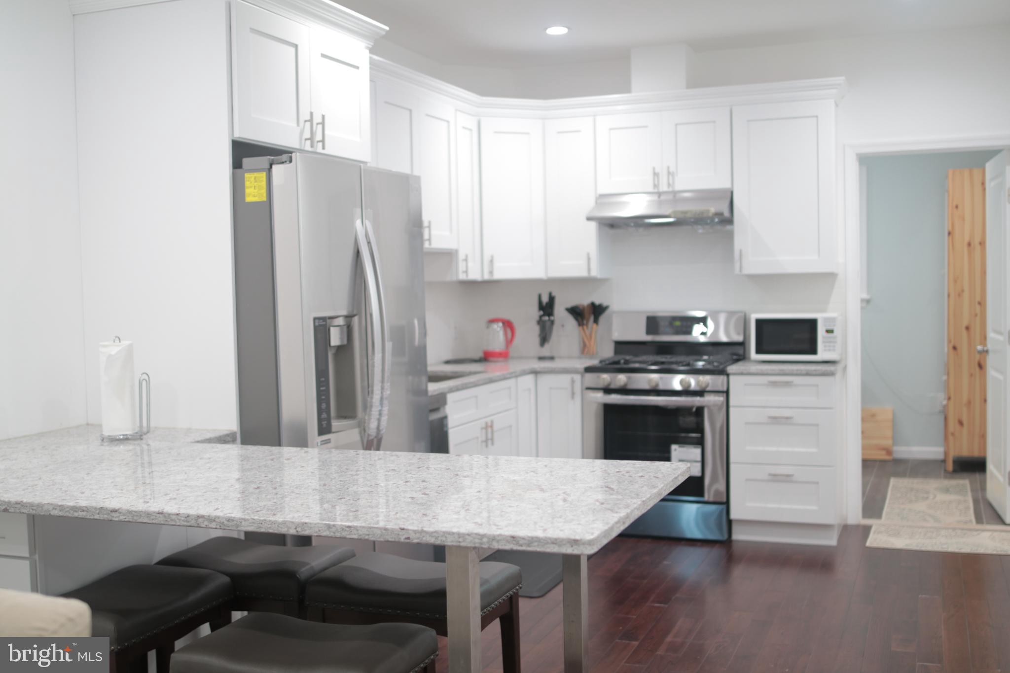 GIRARD ESTATES - Residential Lease