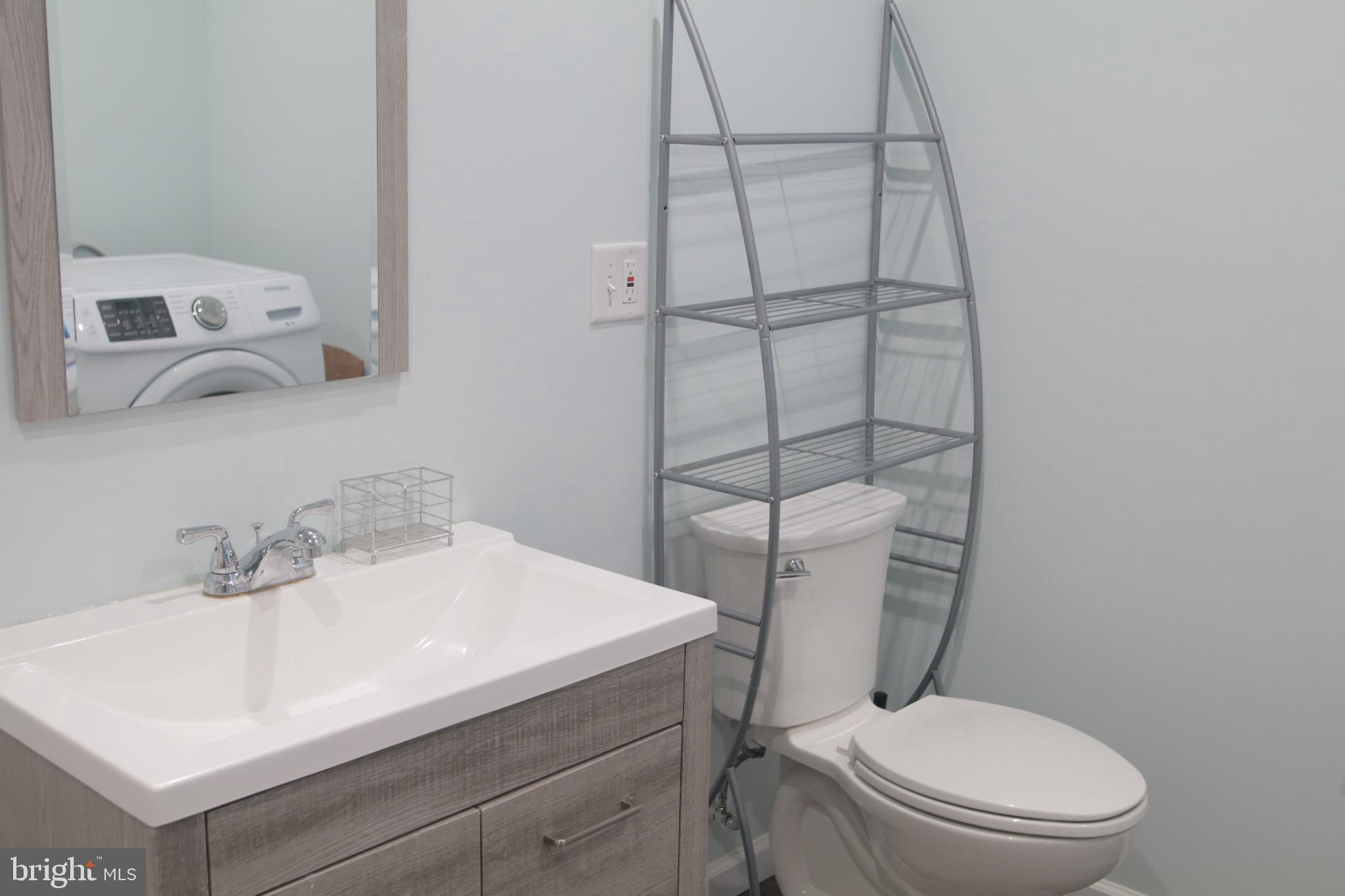 GIRARD ESTATES - Residential Lease