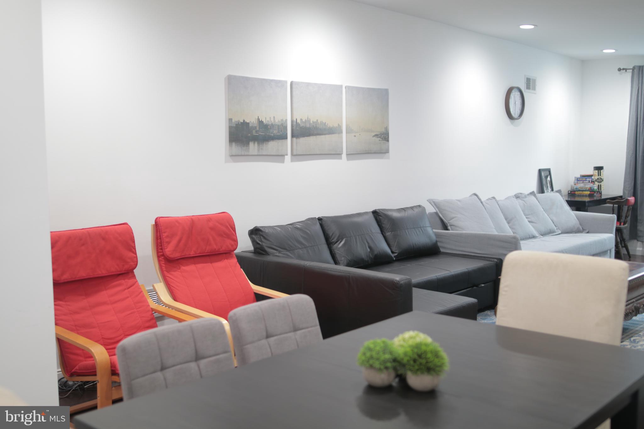 GIRARD ESTATES - Residential Lease