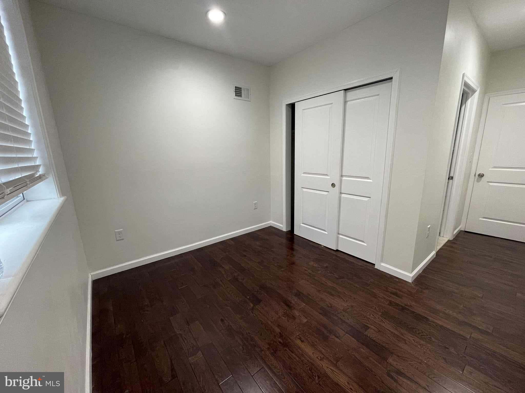 GIRARD ESTATES - Residential Lease