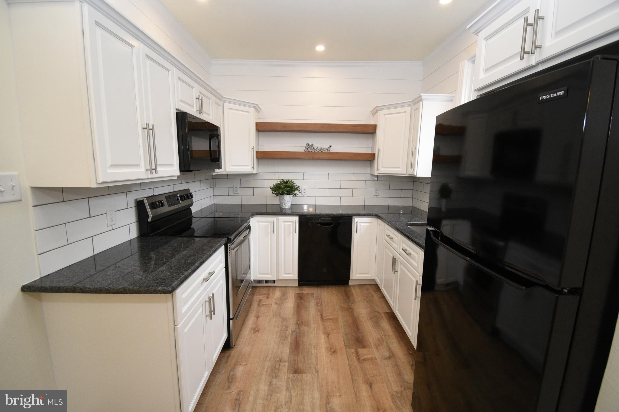 LOWER WINDSOR TWP - Residential