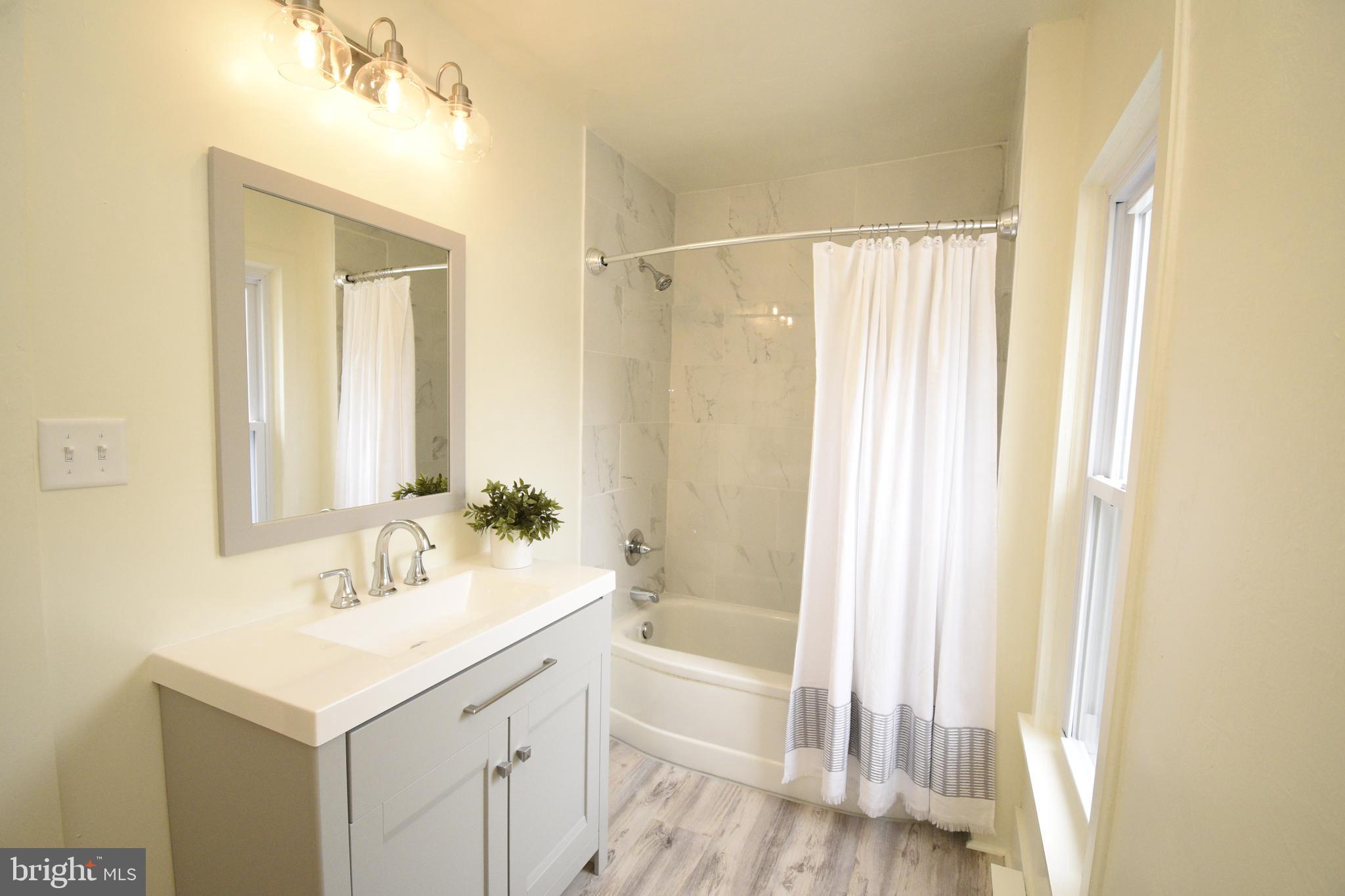 LOWER WINDSOR TWP - Residential