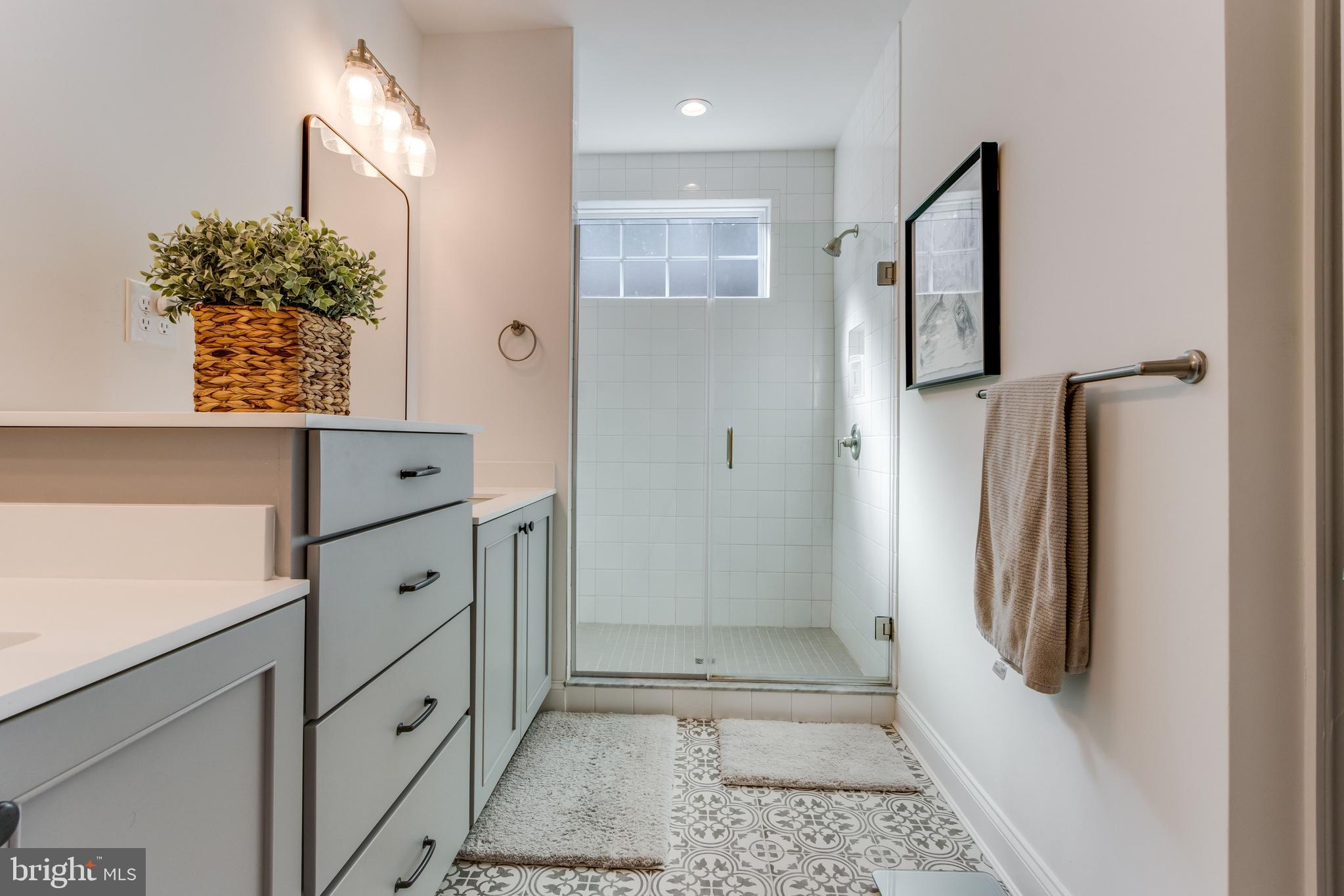 PENINSULA - Residential