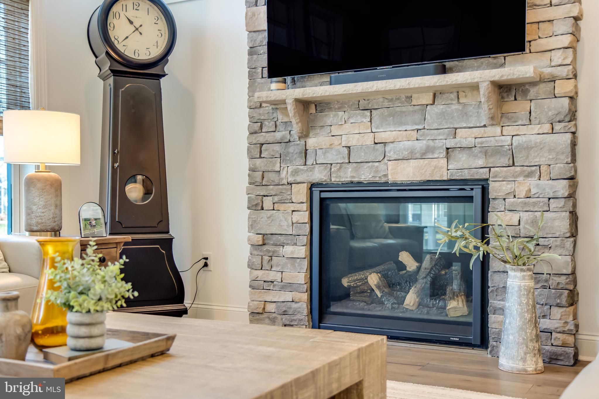 PENINSULA - Residential